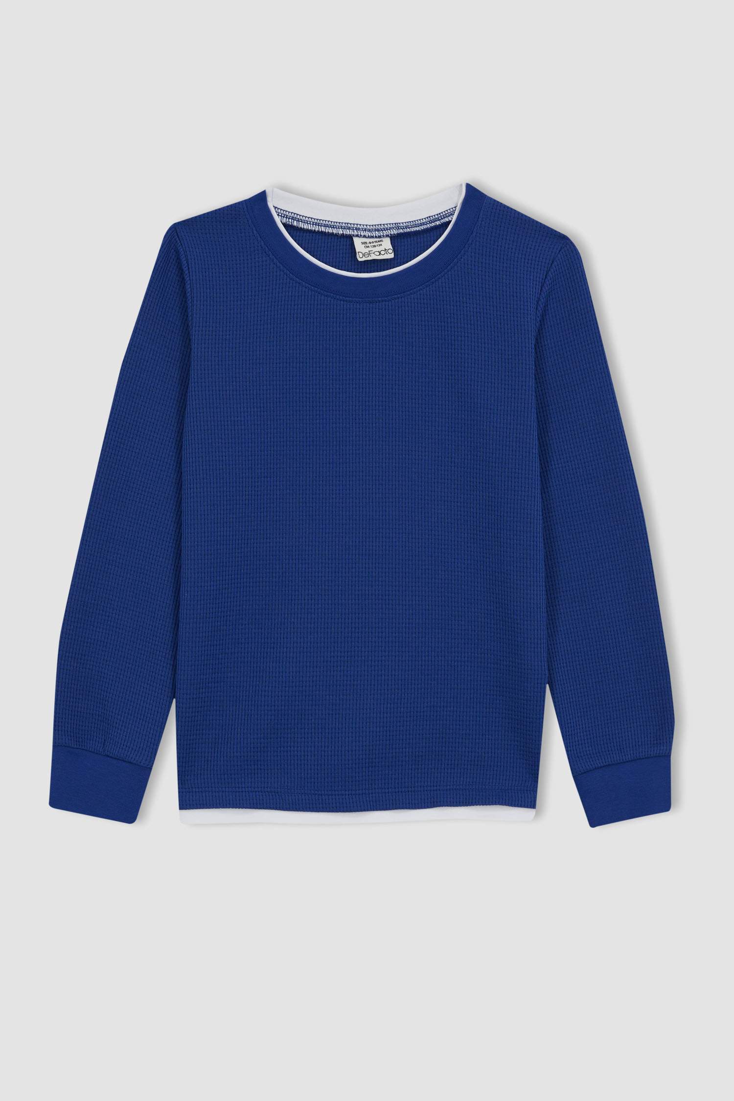 Футболка стандартного кроя с длииным рукавом для мальчиков