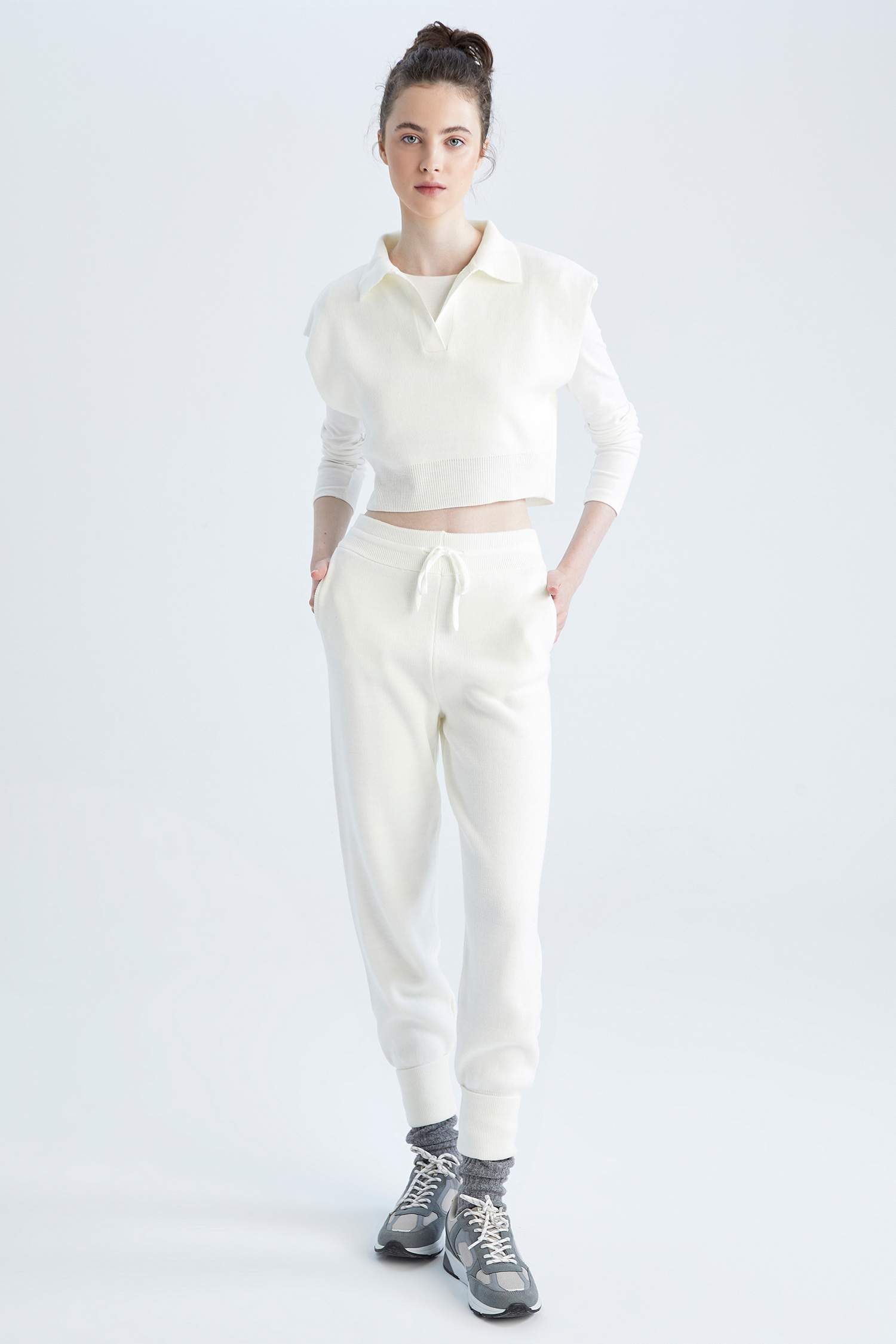 Жилет стандартного крою для жінок