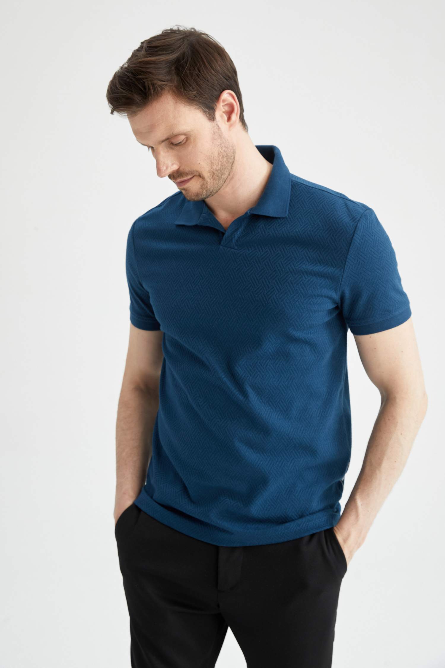 Modern Fit Polo Yaka Basic Kısa Kollu Tişört