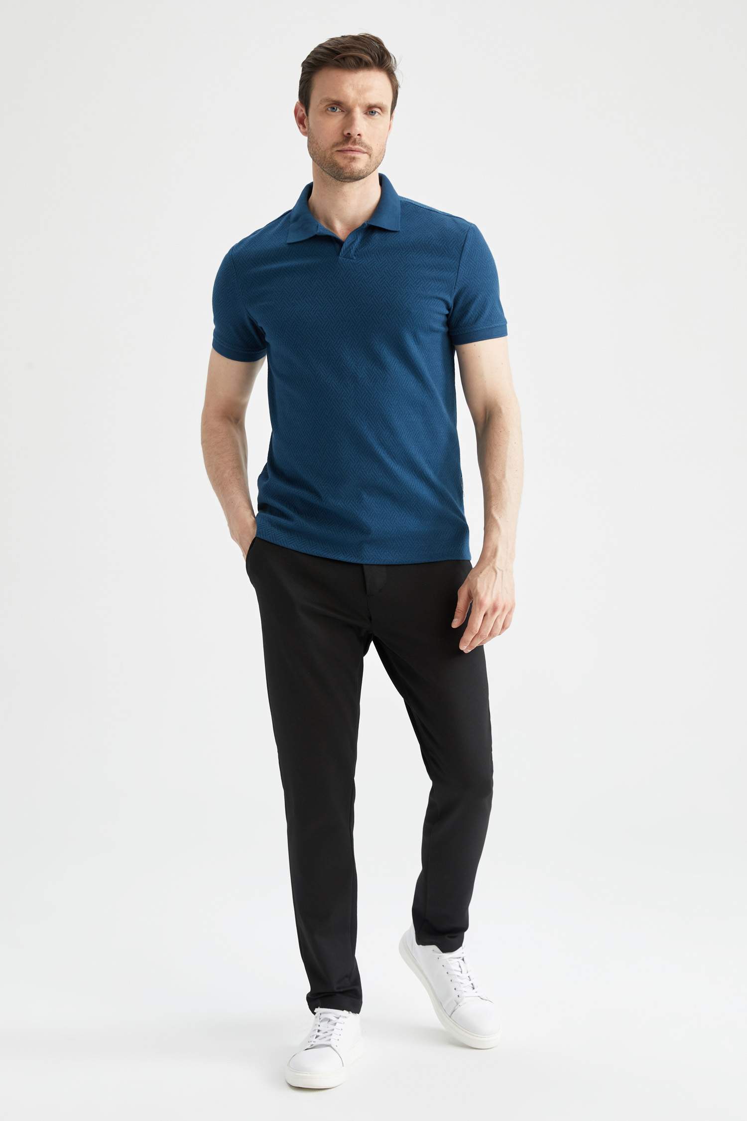 Modern Fit Polo Yaka Basic Kısa Kollu Tişört
