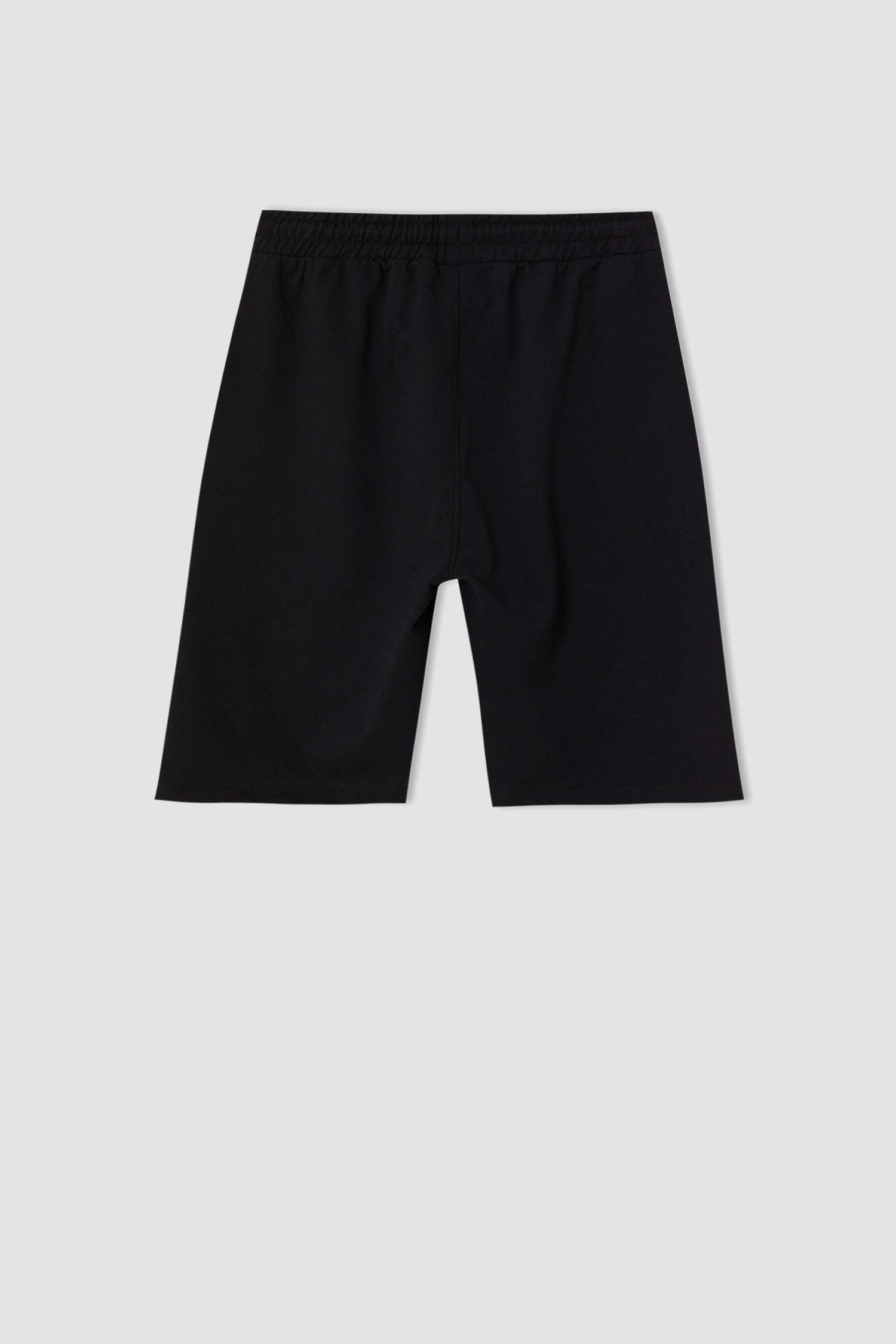 White MEN Oversized Fit Short Sleeve TShirt And Shorts Set 2045763