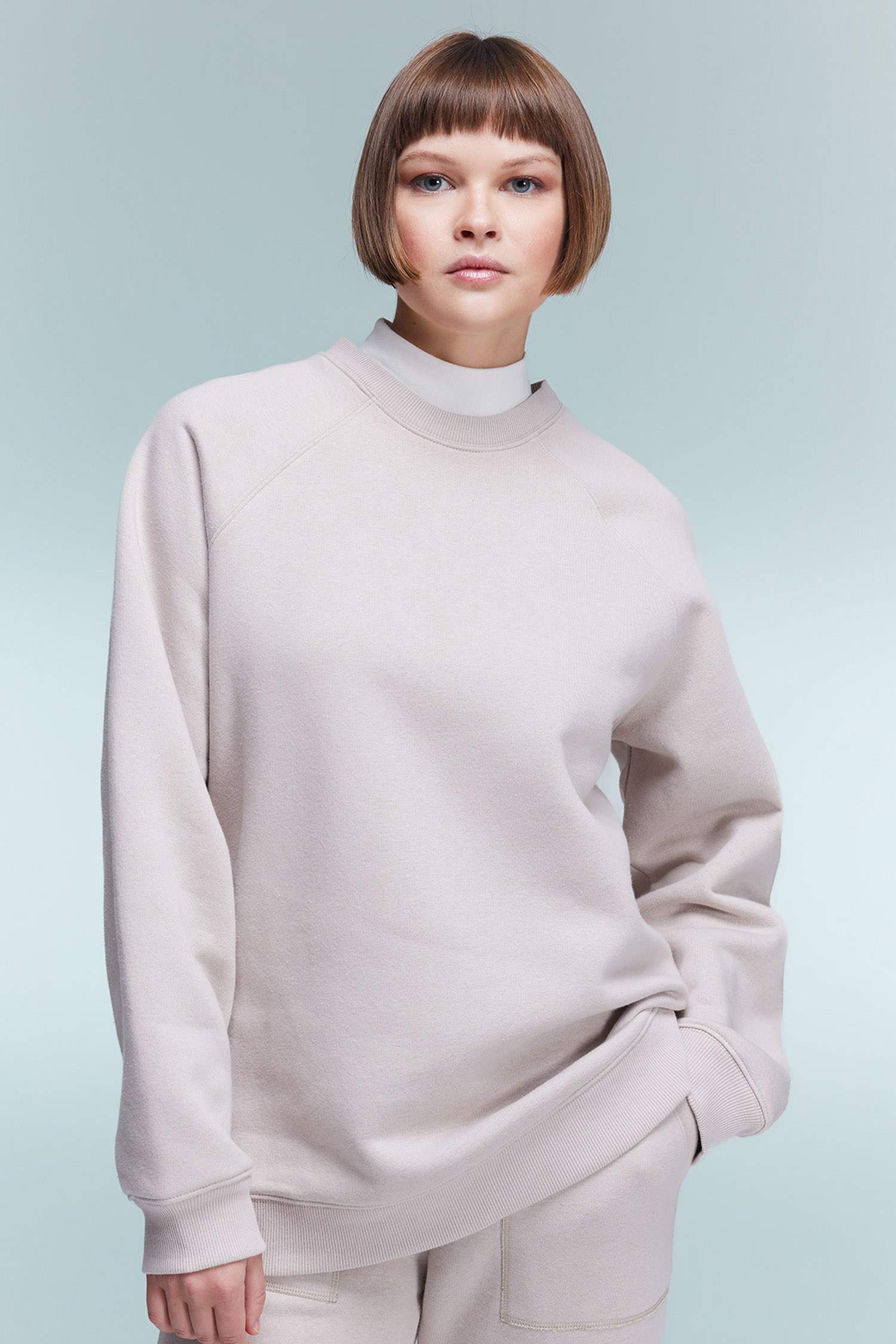 Oversize Fit Crew Neck Thick Basic Sweatshirt
