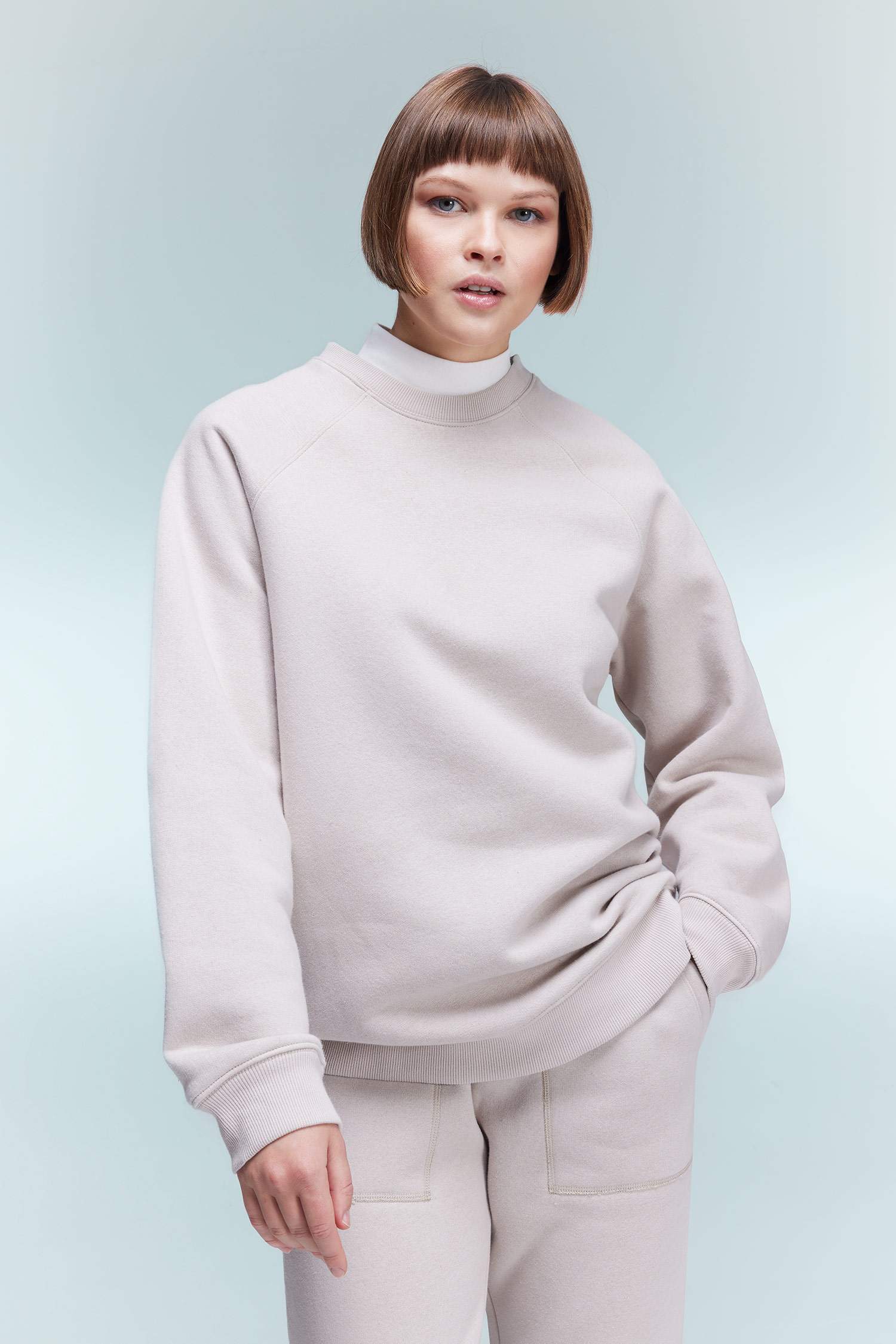 Oversize Fit Crew Neck Thick Basic Sweatshirt