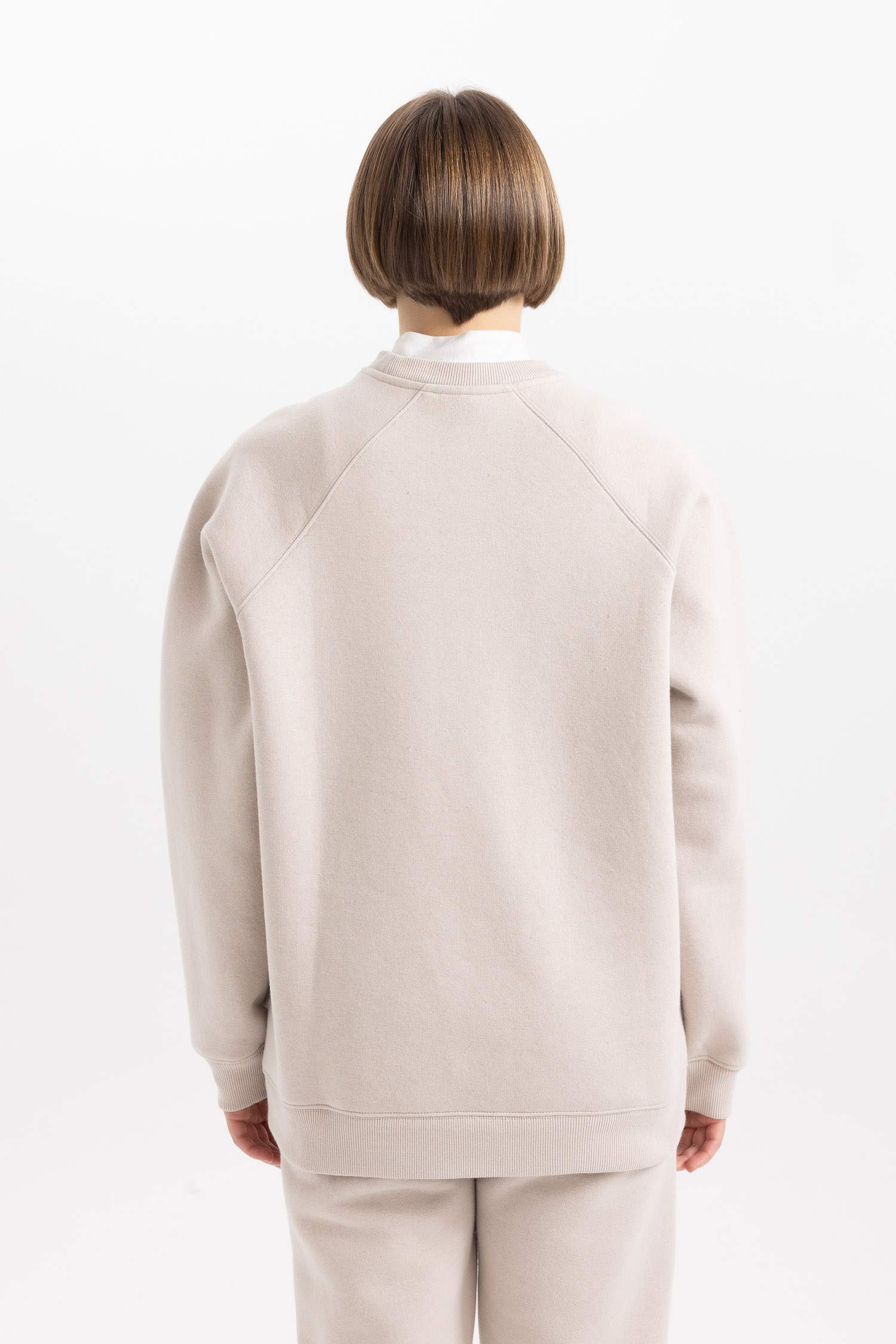 Oversize Fit Crew Neck Thick Basic Sweatshirt