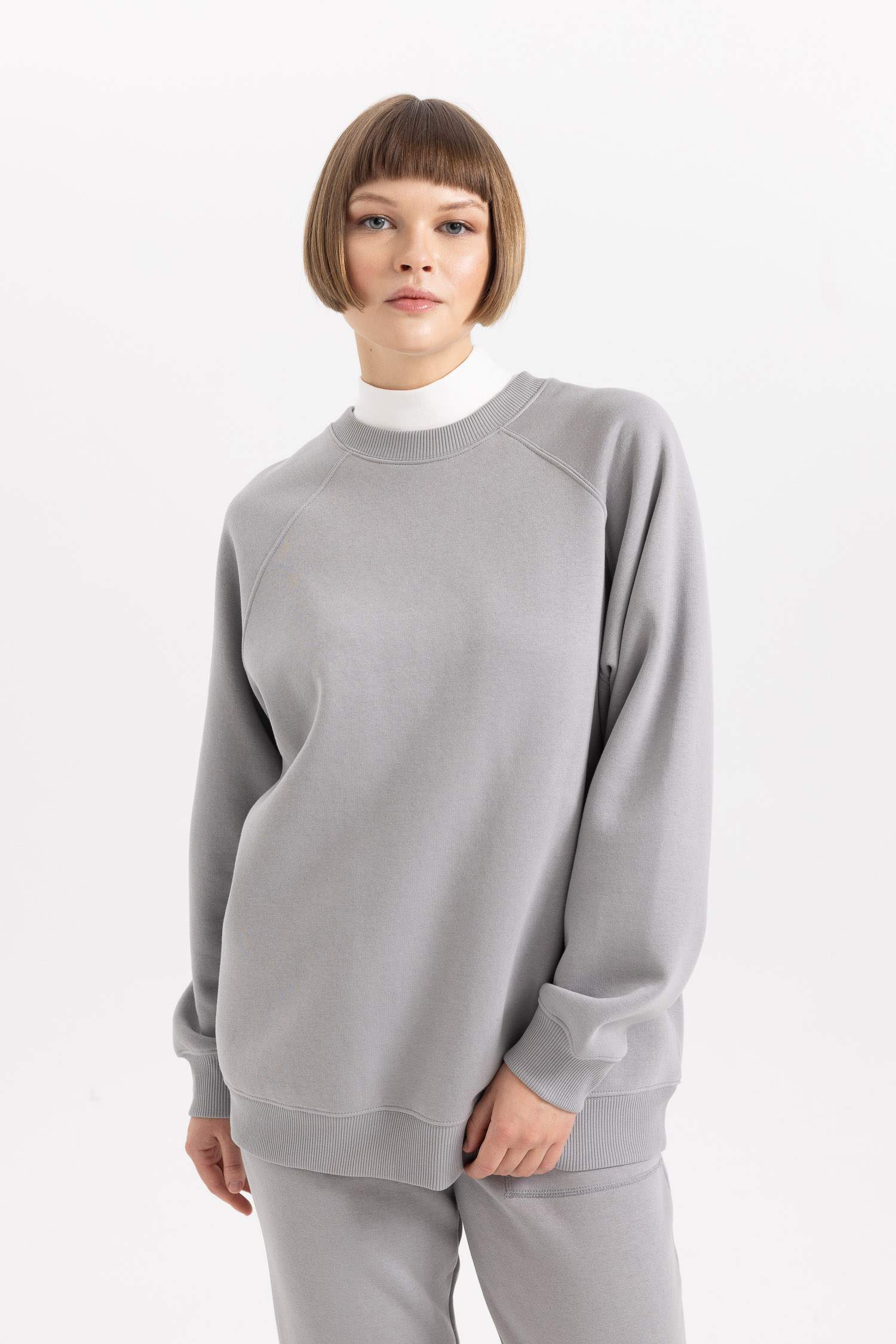 Світшот оверсайз з круглим вирізом Базовий з товстої тканини для жінок