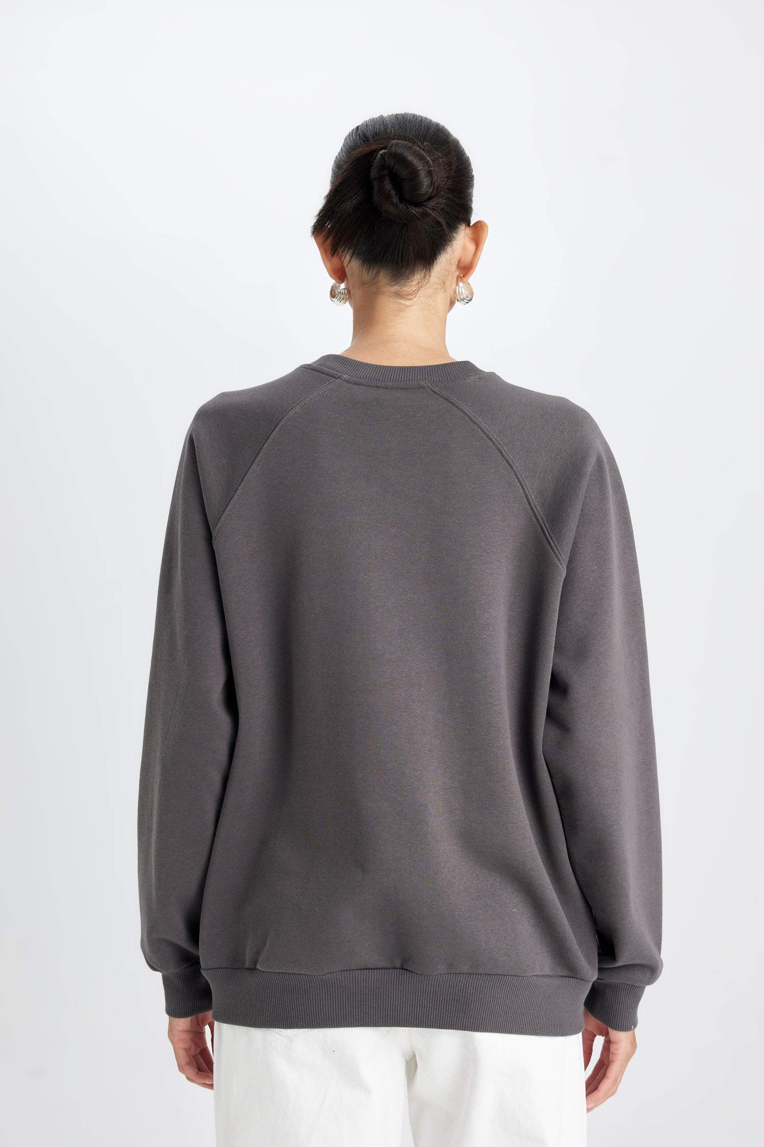 سويت شيرت كاجوال سامبل ثقيل واسع برقبة مستديرة