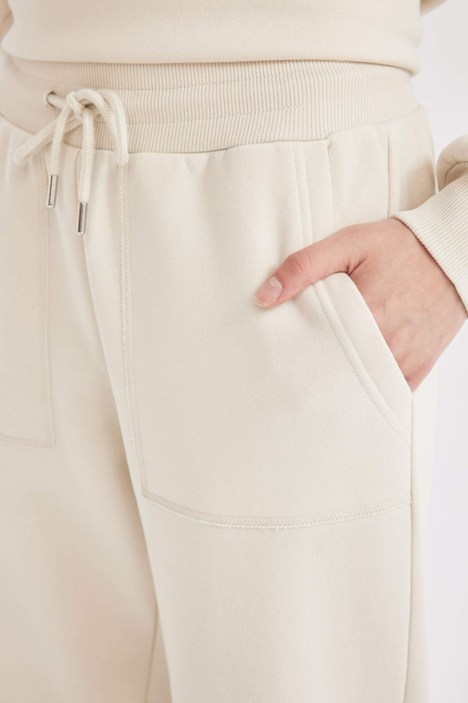 سروال سويت بانتس جوجر تقيل سامبل قصة عادية و رباط