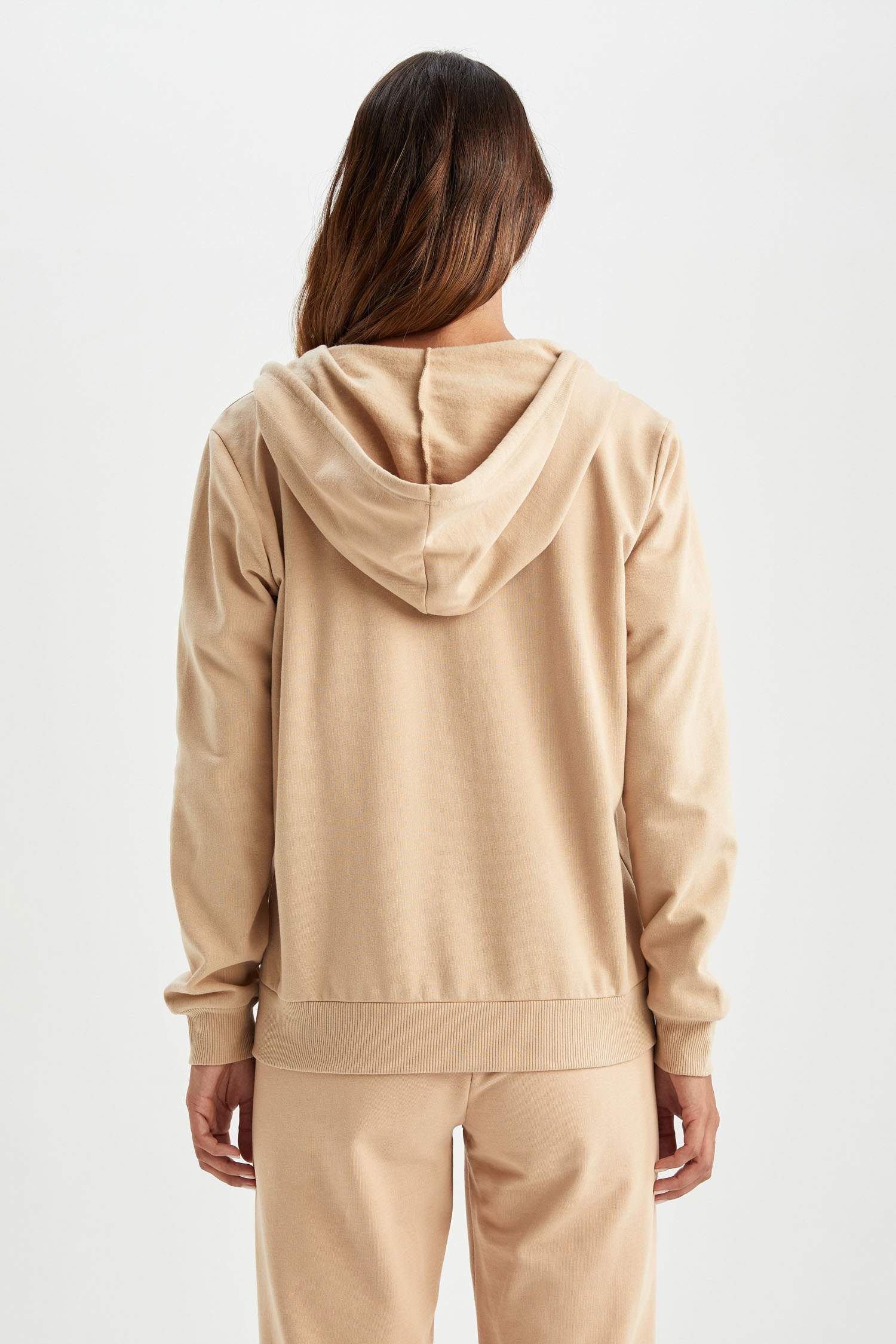 Кардиган стандартного кроя из тонкой ткани для женщин