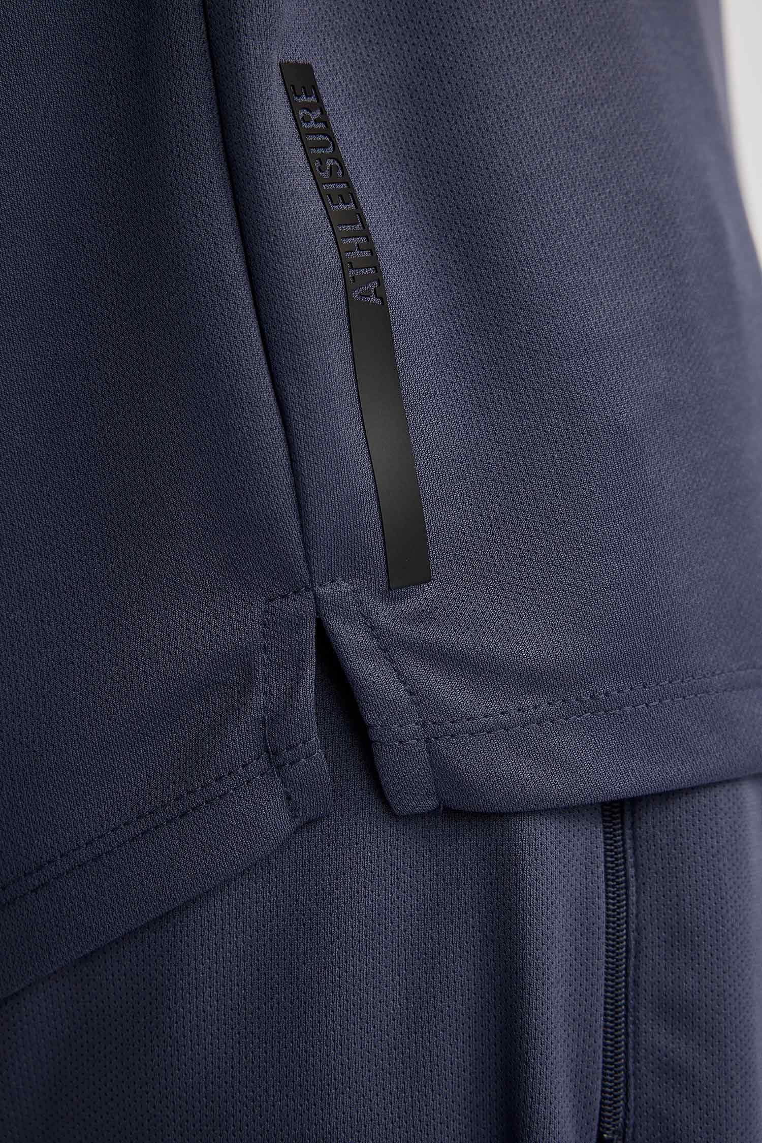 تيشيرت رياضي سليم فيت بياخة مستديرة