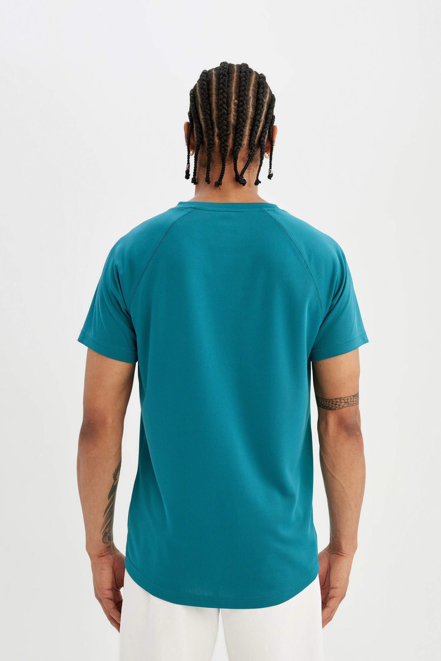 تي شيرت رياضي سليم فيت مطبوع من DeFactoFit