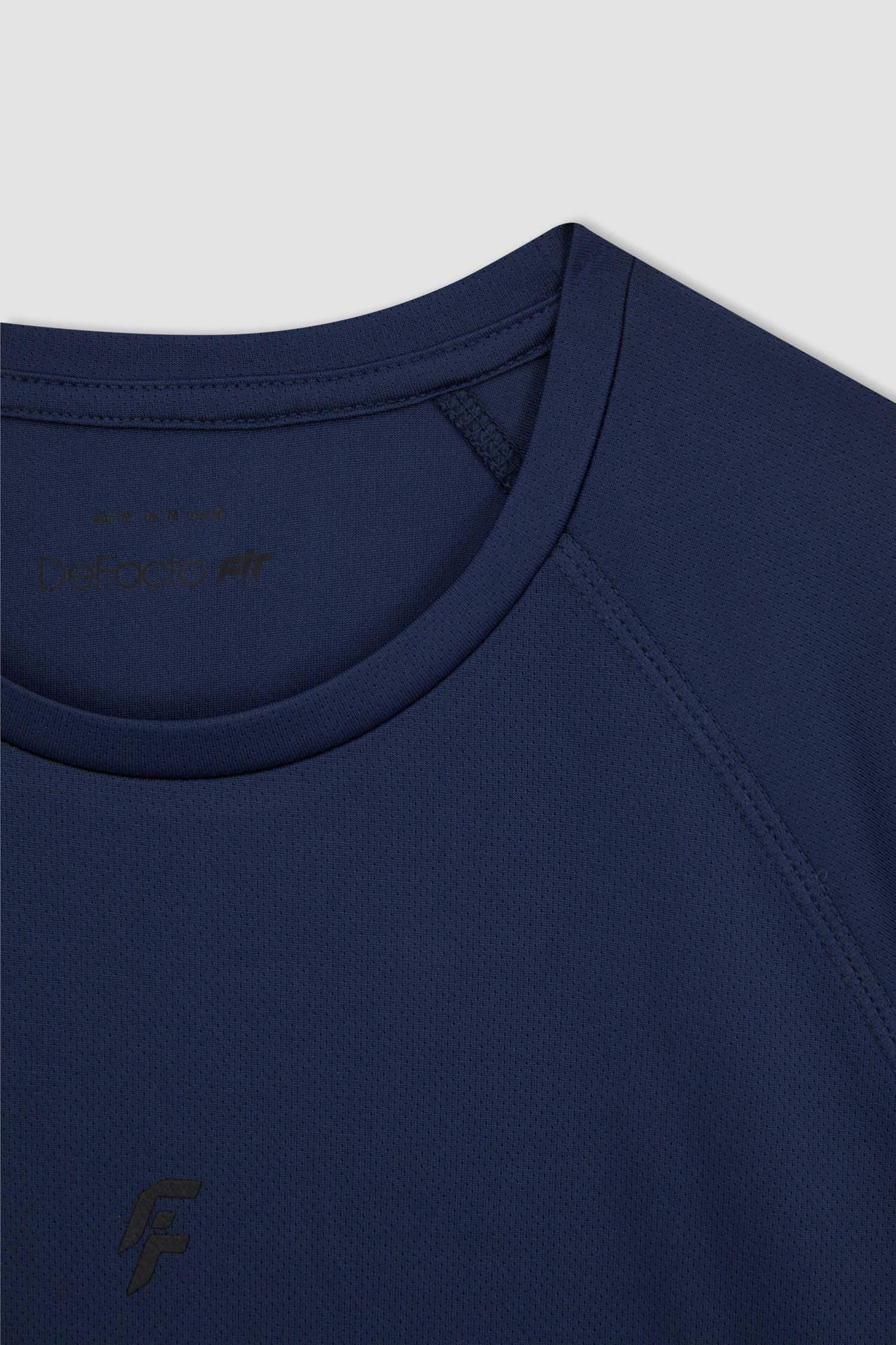 DeFactoFit Slim Fit Crew Neck Printed Sports T-Shirt