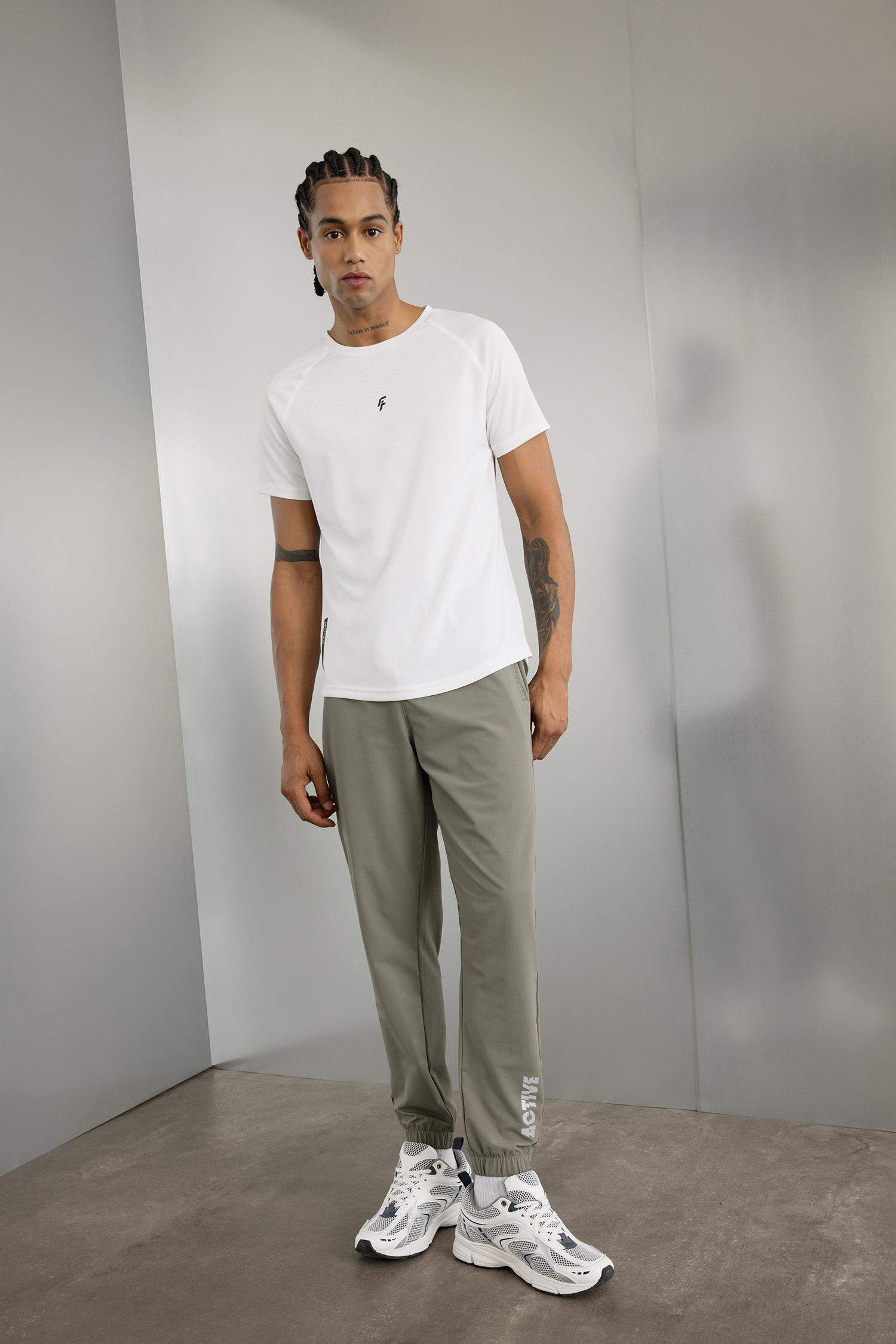 DeFactoFit Slim Fit Collar Printed Sports T-Shirt