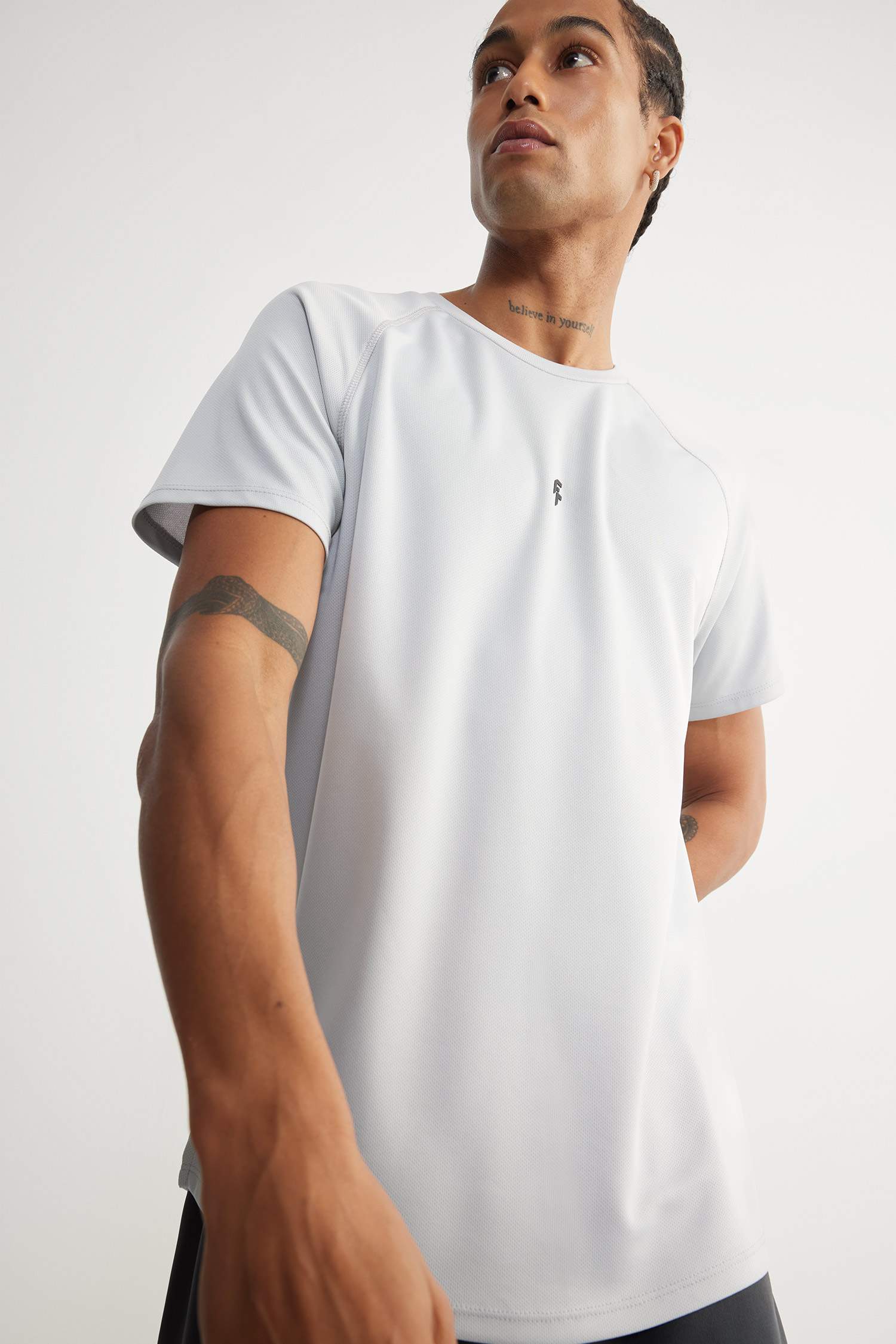 تيشيرت رياضي سليم فيت محبوك مطبوع من DeFactoFit