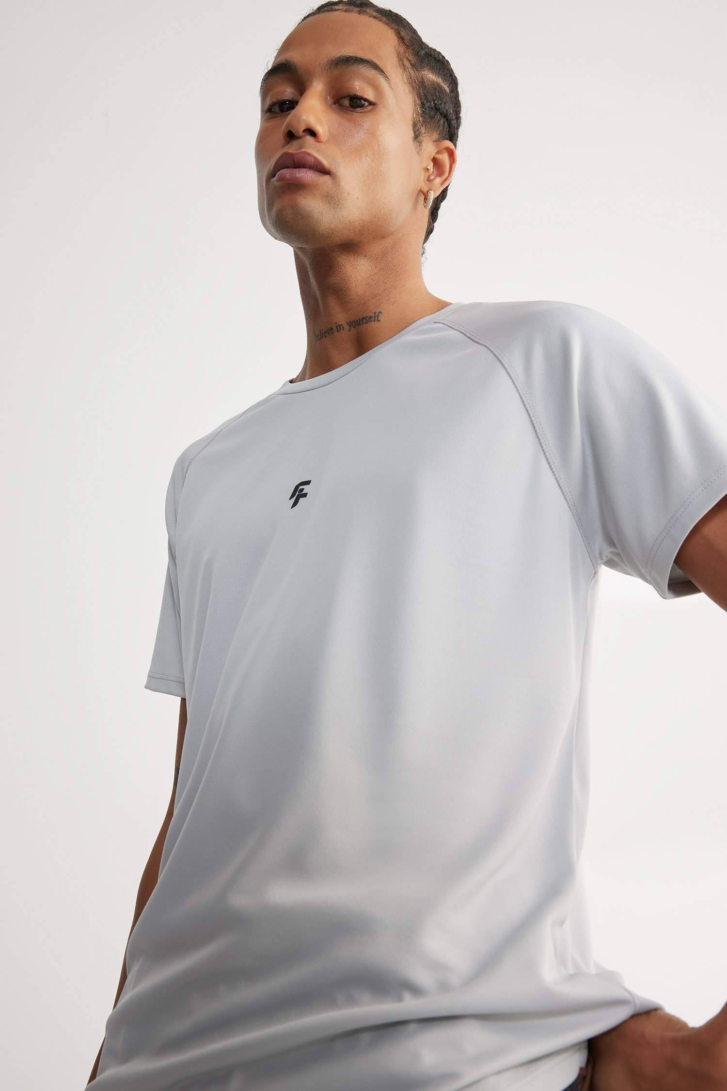 تيشيرت رياضي سليم فيت محبوك مطبوع من DeFactoFit