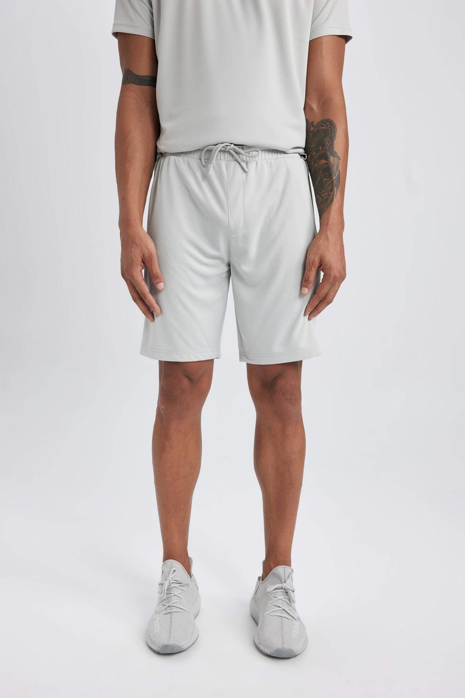 شورت رياضي سليم فيت ستاندارت من DeFactoFit