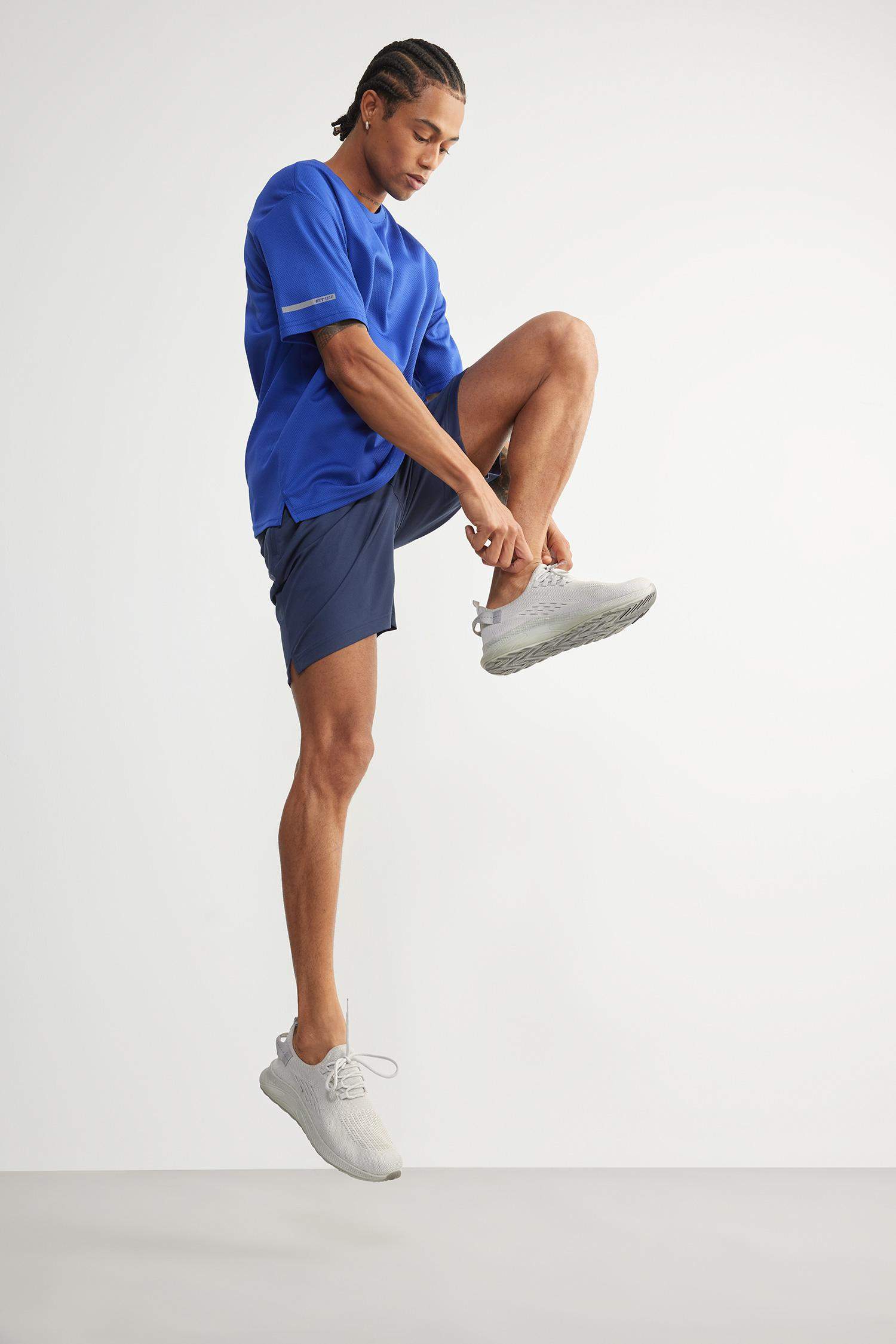 DeFactoFit Hızlı Kuruyan Slim Fit Dar Kesim Sporcu Standart Paça Şort