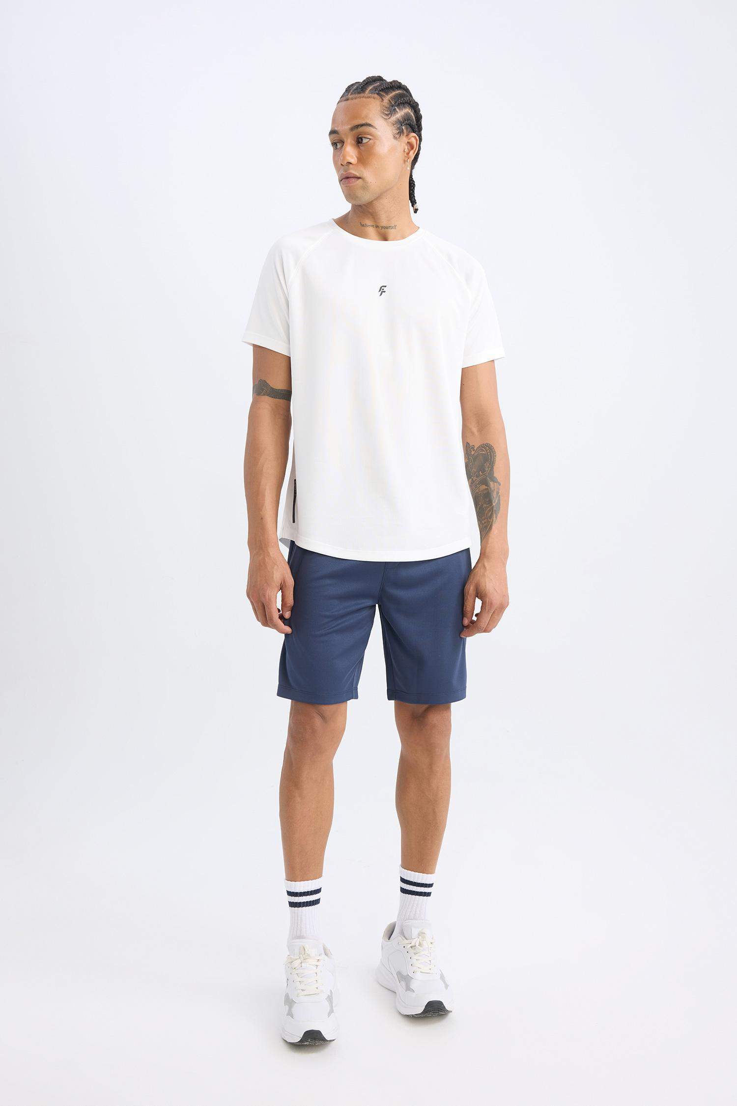 DeFactoFit Hızlı Kuruyan Slim Fit Dar Kesim Sporcu Standart Paça Şort