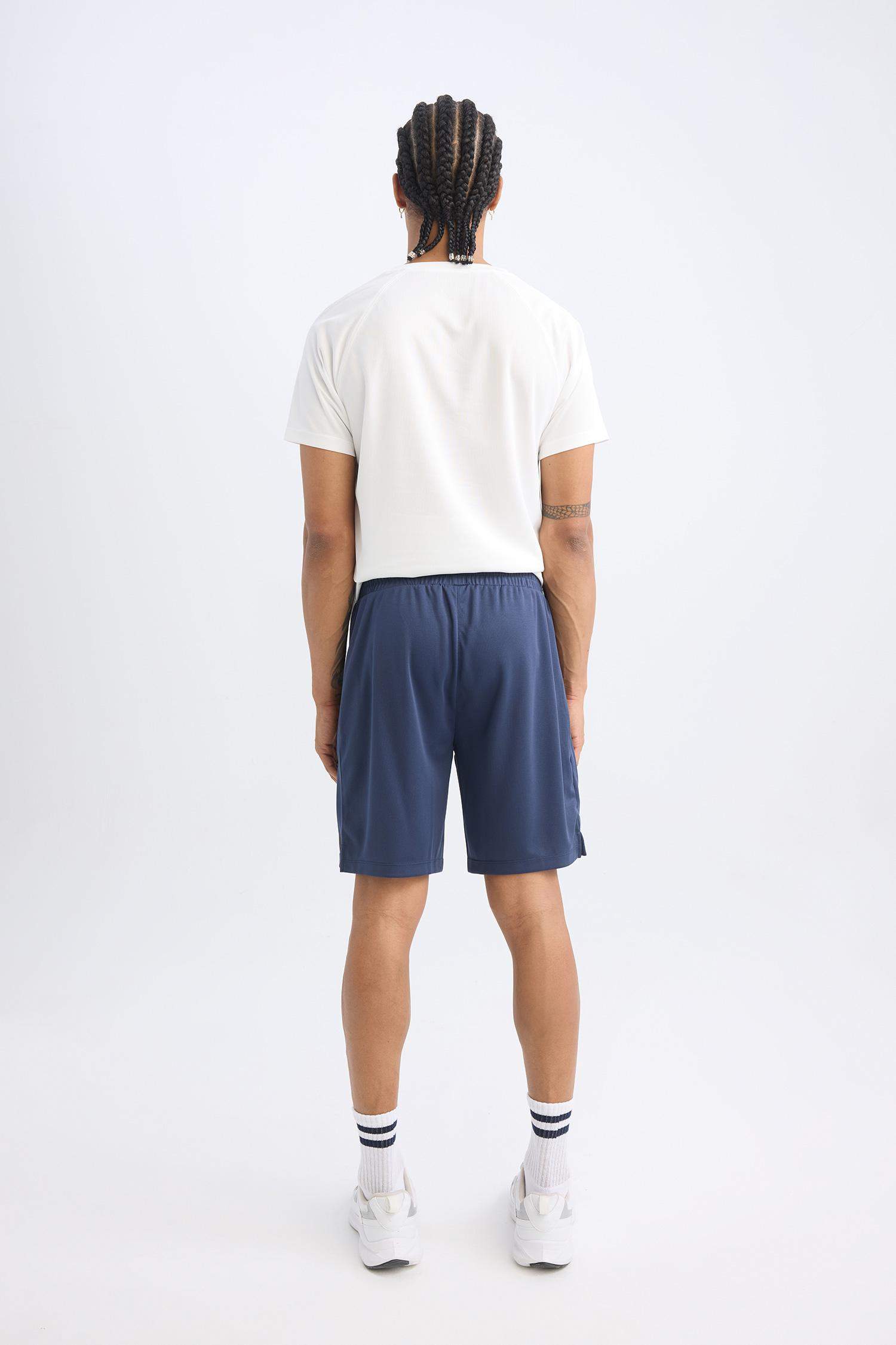 DeFactoFit Hızlı Kuruyan Slim Fit Dar Kesim Sporcu Standart Paça Şort