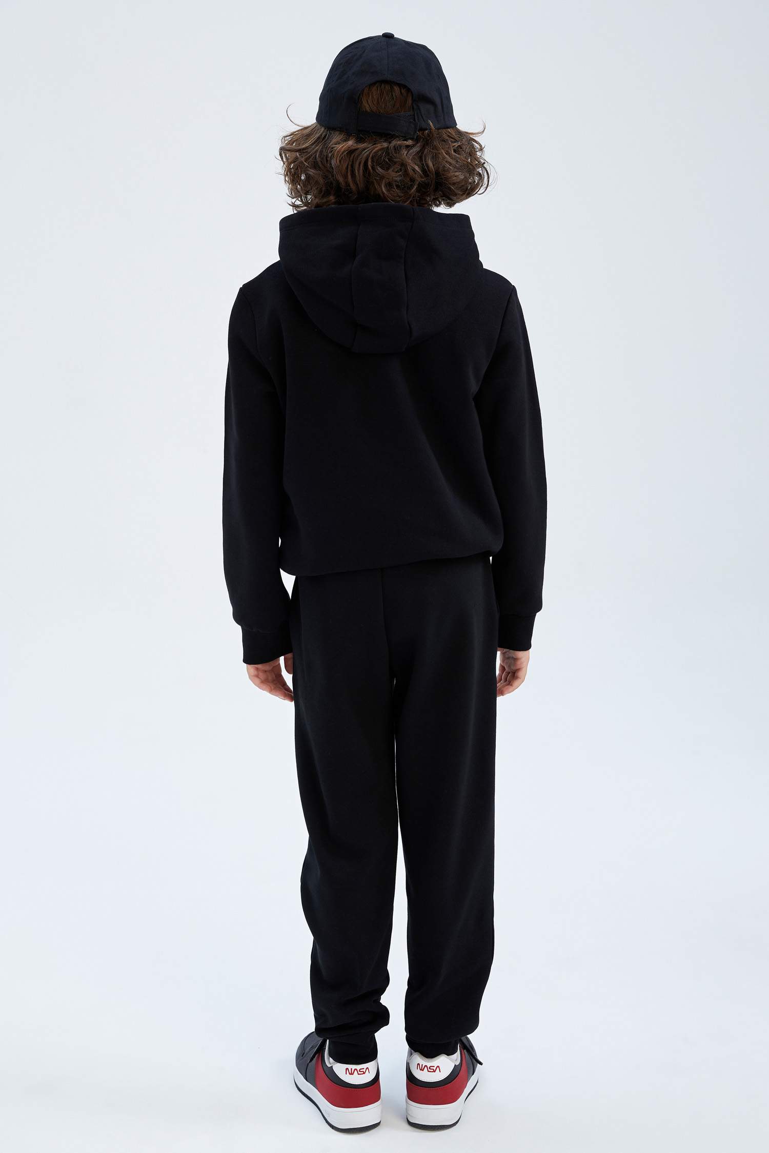 Ұлдарға NBA қалыпты пішім Шалбар