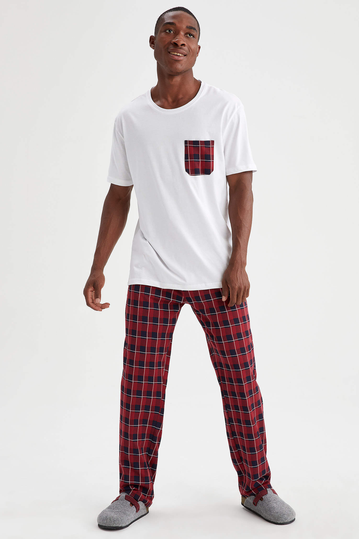 Defacto Slim Fit Ekose Desenli Pijama Takımı. 1
