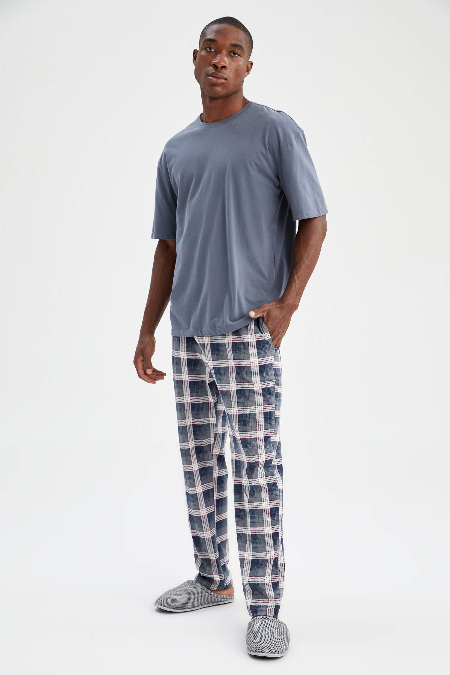 Defacto Regular Fit Ekose Desenli Pijama Altı. 2