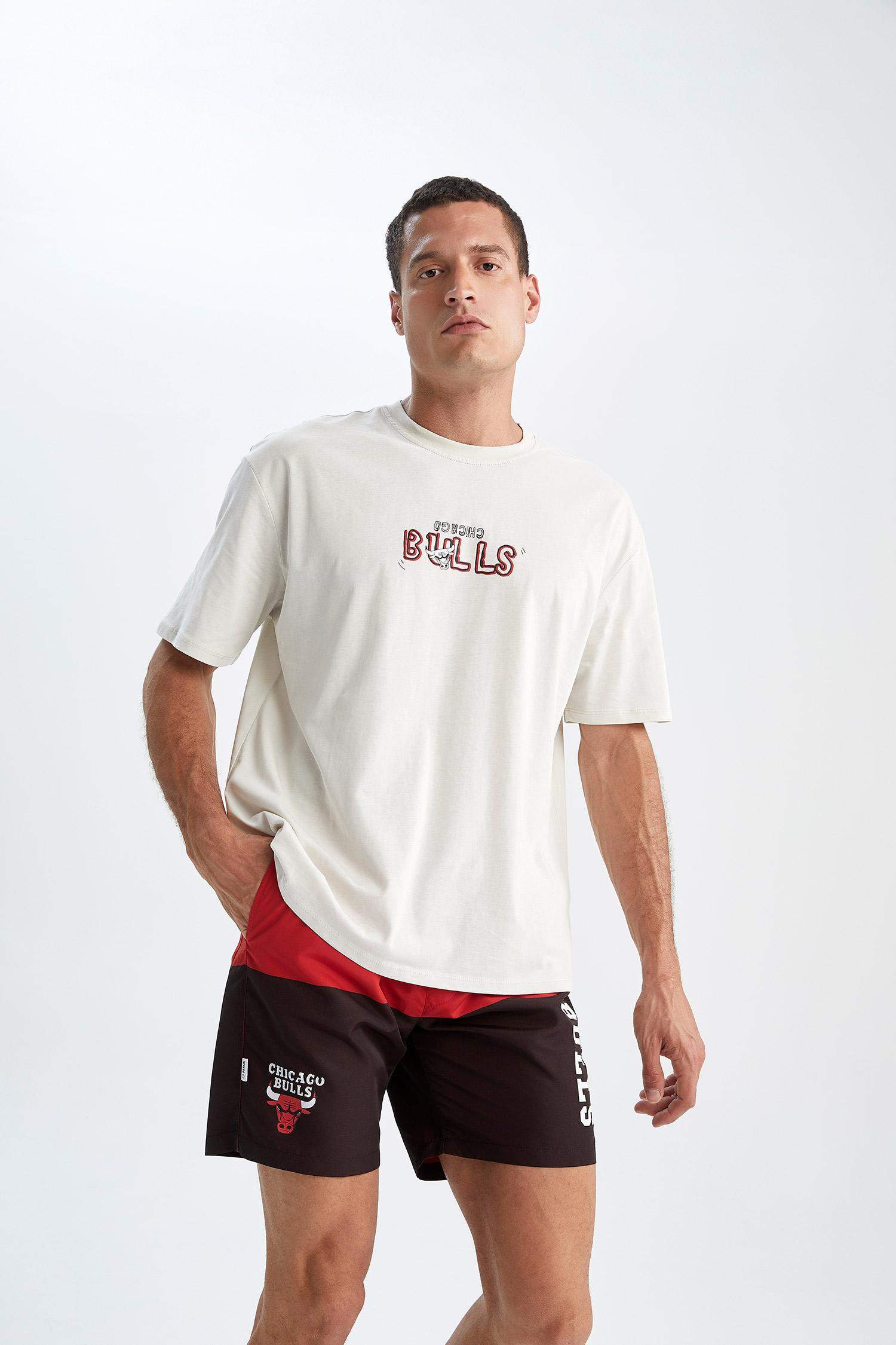 Black MAN Defacto Fit NBA Chicago Bulls Licensed Oversize T-Shirt 2793627