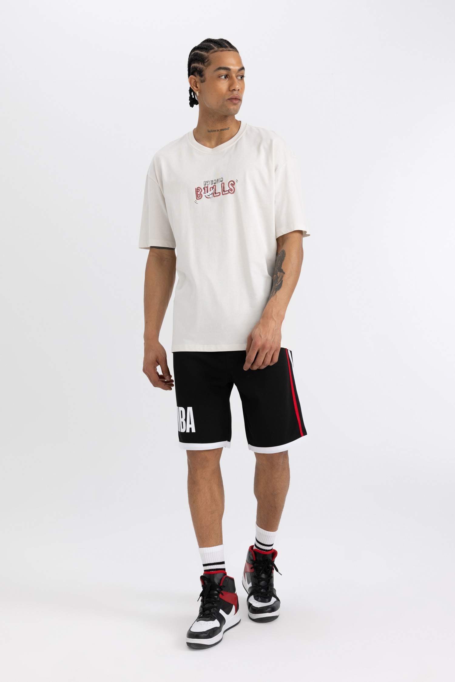 Defacto Fit T-shirt surdimensionné sous licence NBA Chicago Bulls
