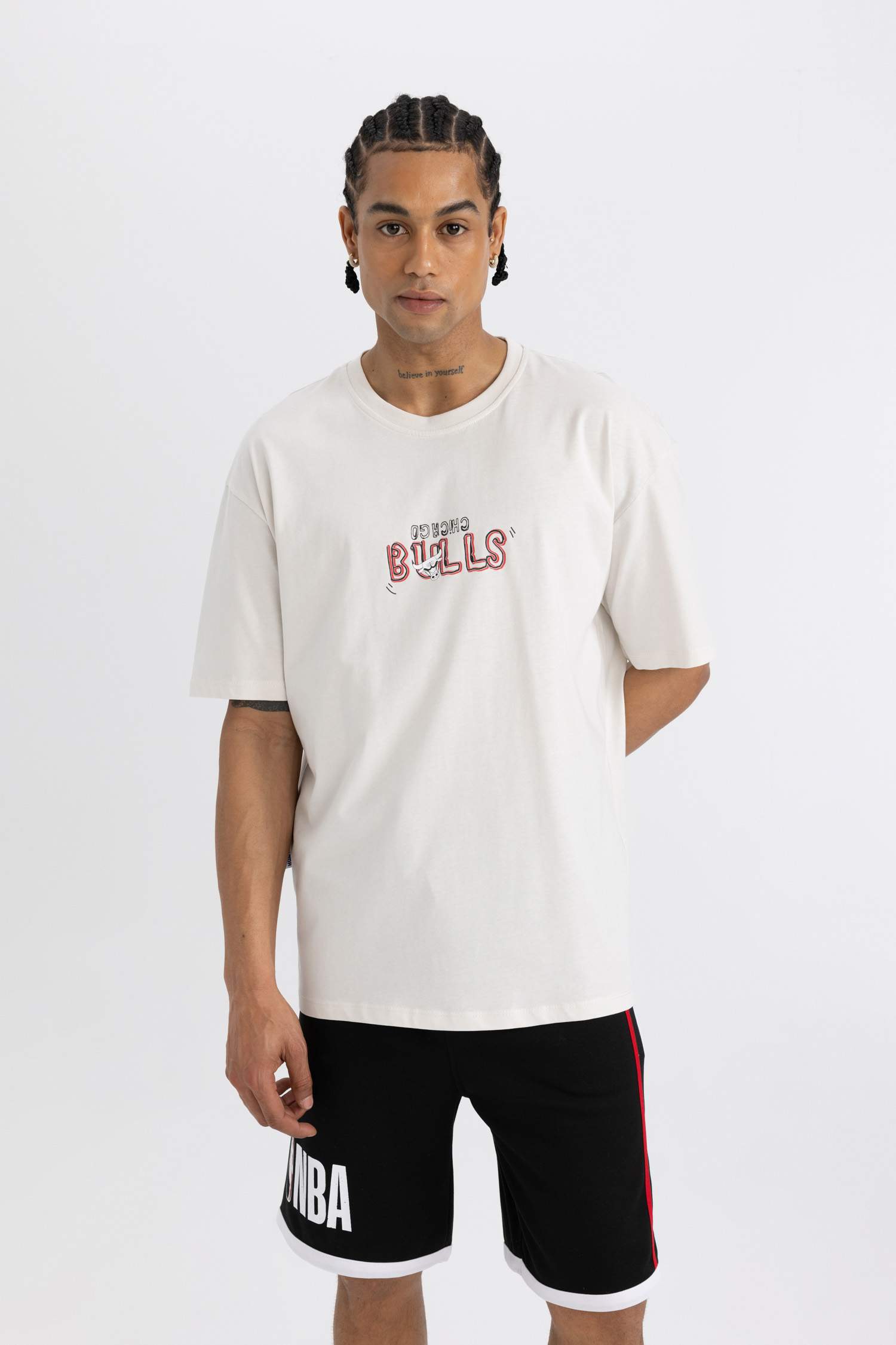 Defacto Fit T-shirt surdimensionné sous licence NBA Chicago Bulls