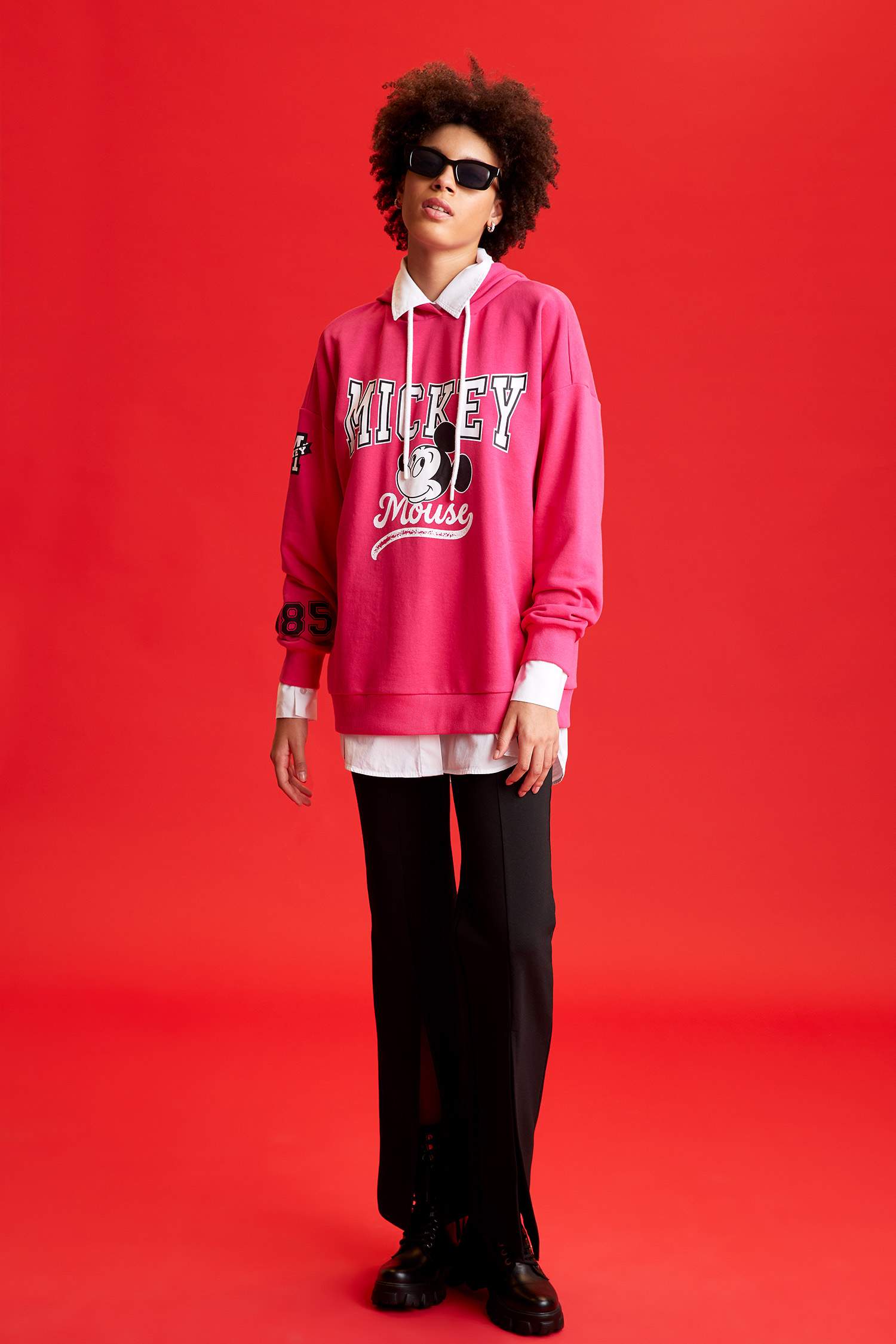 Pink mickey mouse outlet sweatshirt