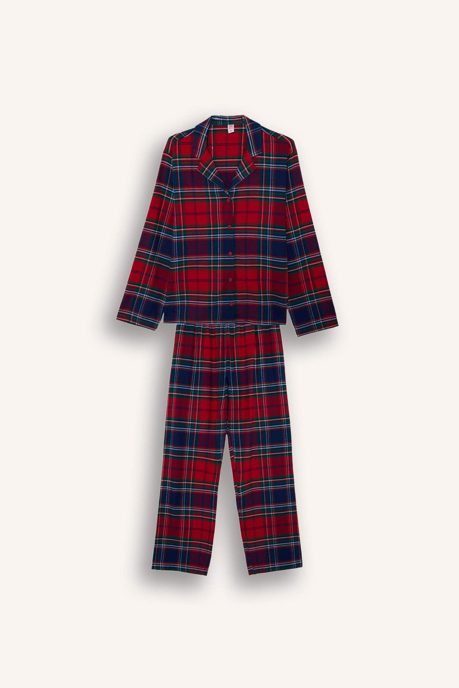 Fall in Love Flannel Top Bottom 2 Piece Pajama Set