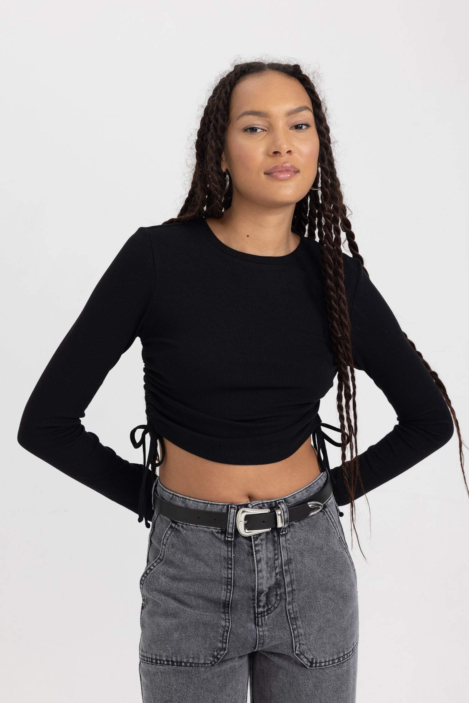 Fitted Crew Neck Long Sleeve T-Shirt