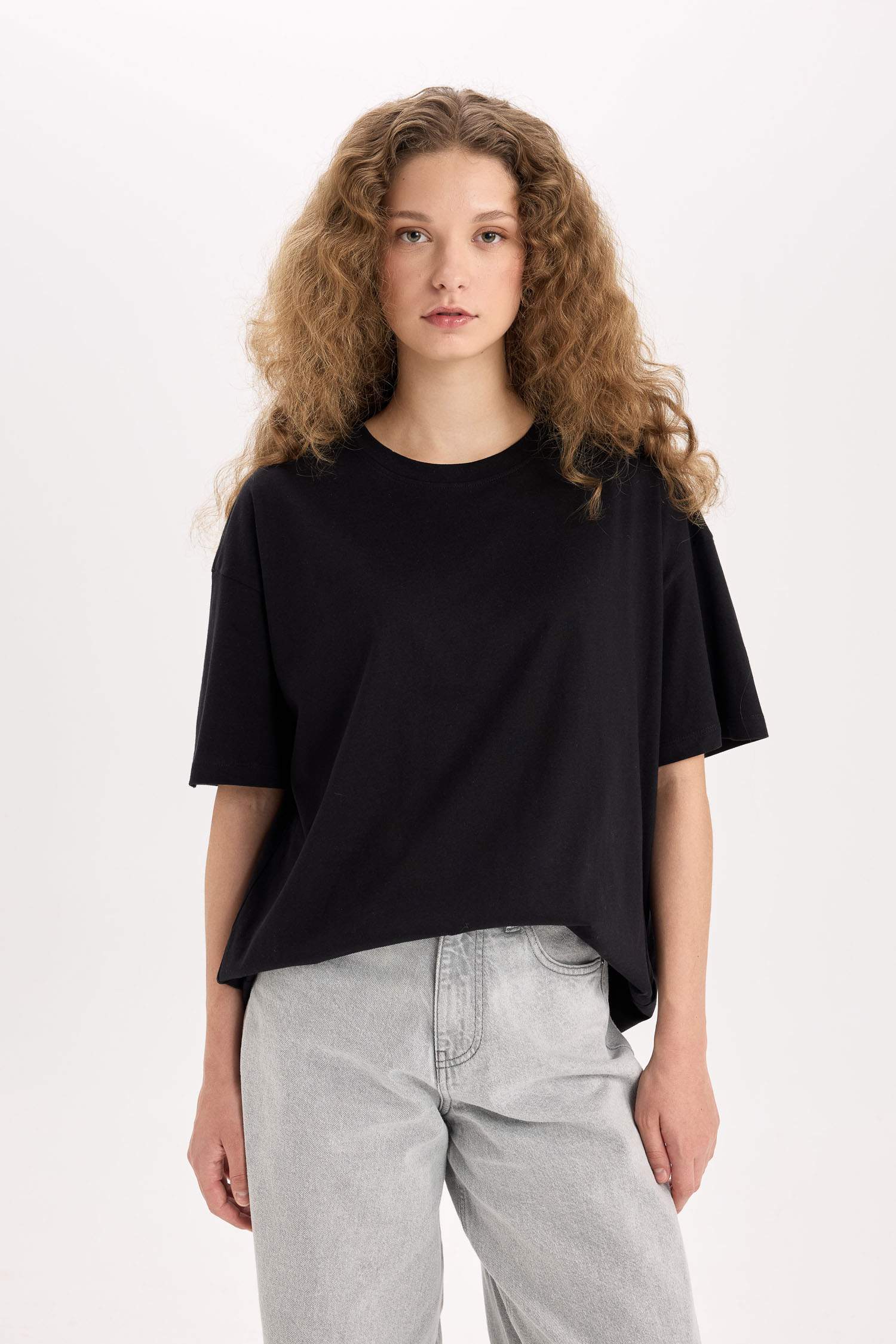 تيشيرت اوفر سايز نص ردن ياخة مستديرة