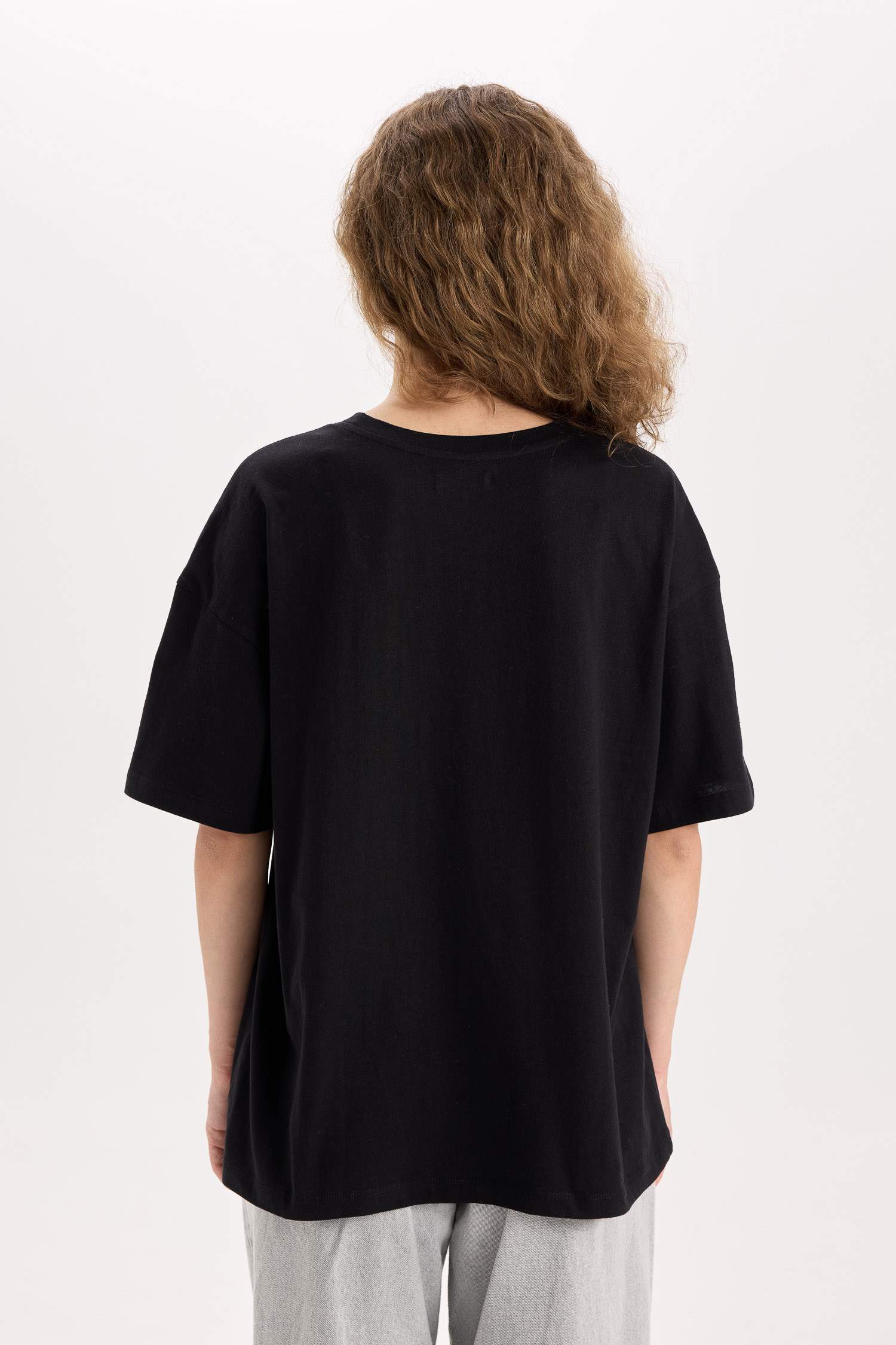 تيشيرت اوفر سايز نص ردن ياخة مستديرة