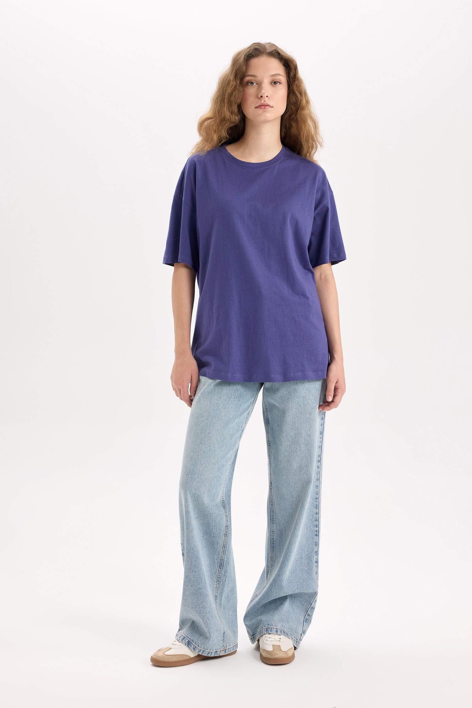 Oversize Geniş Kalıp Bisiklet Yaka Basic Düz Kısa Kollu Tişört