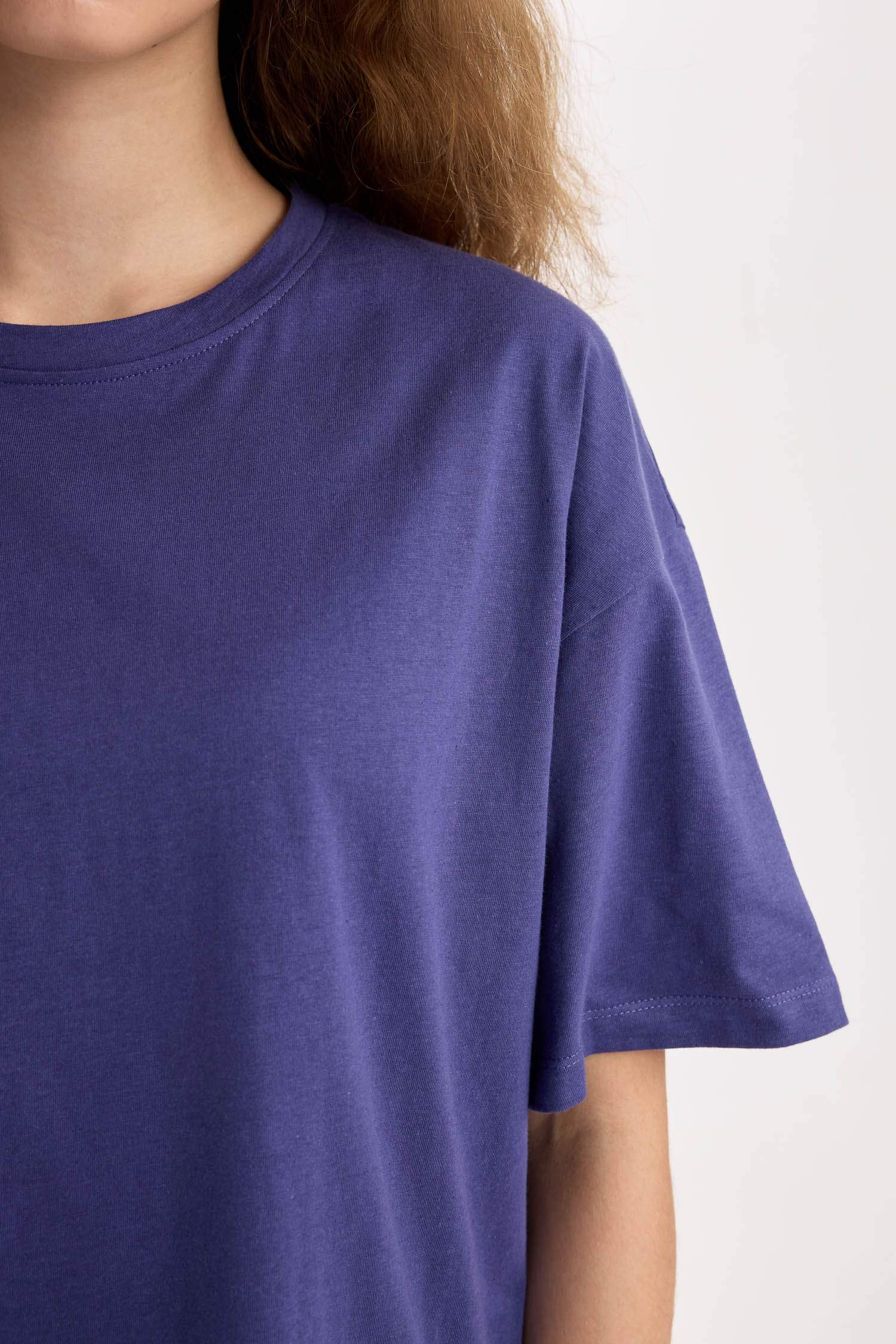 Oversize Geniş Kalıp Bisiklet Yaka Basic Düz Kısa Kollu Tişört