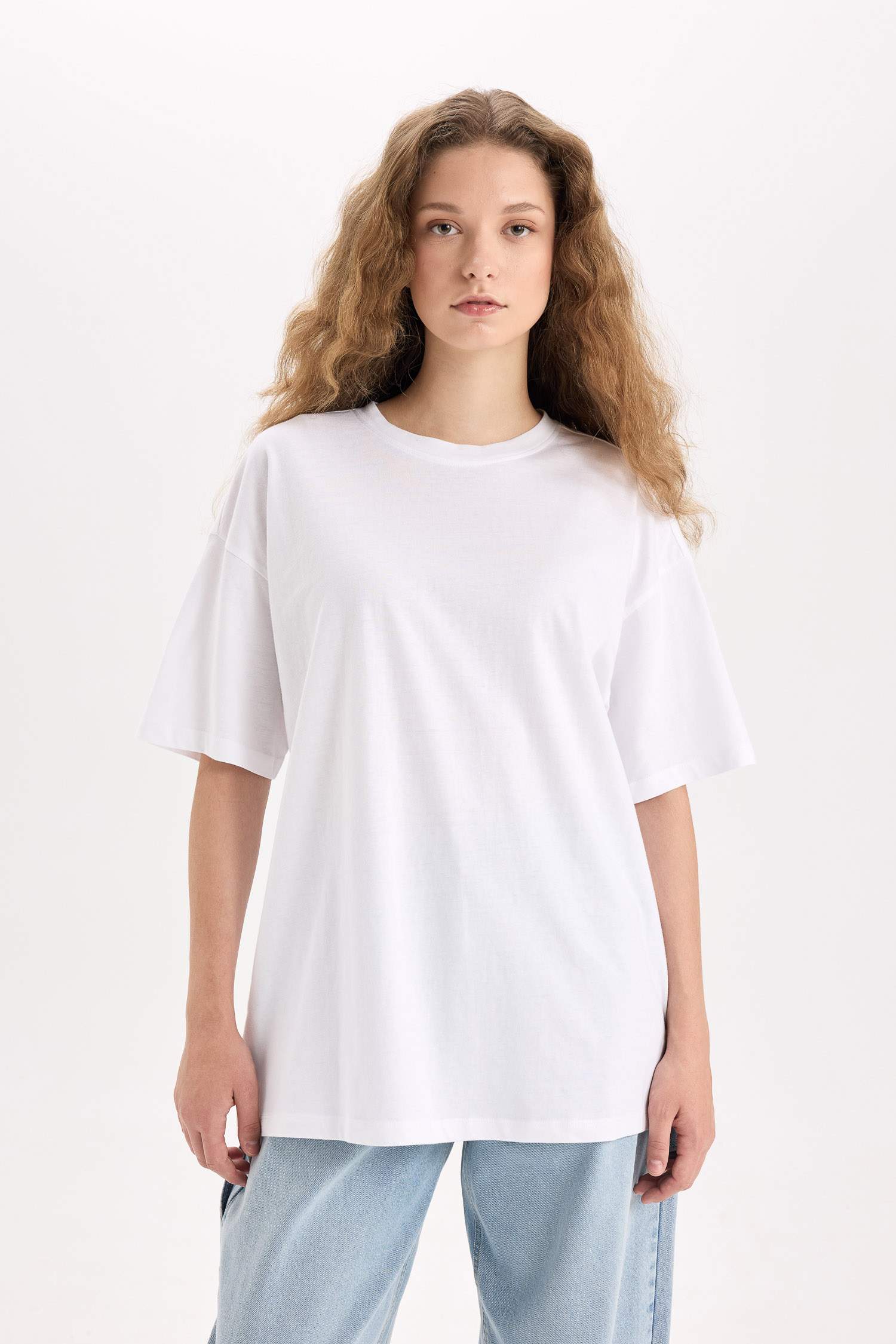 Oversize Fit Crew Neck Short Sleeve T-Shirt