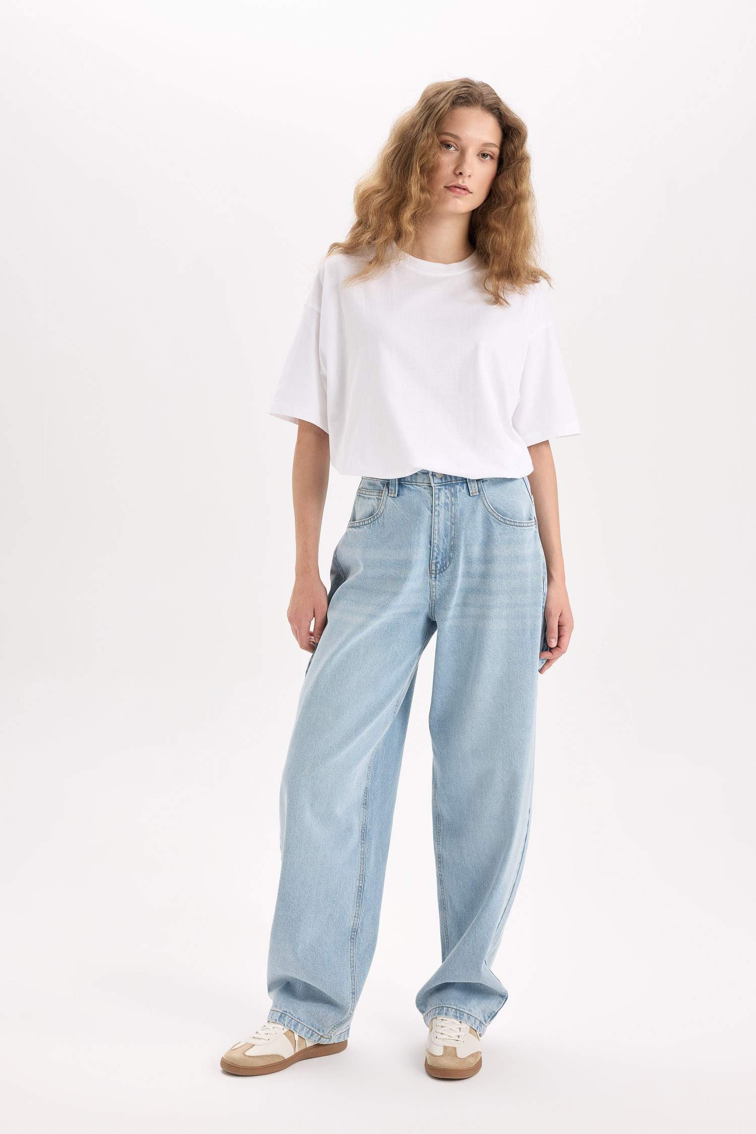 Oversize Fit Crew Neck Short Sleeve T-Shirt