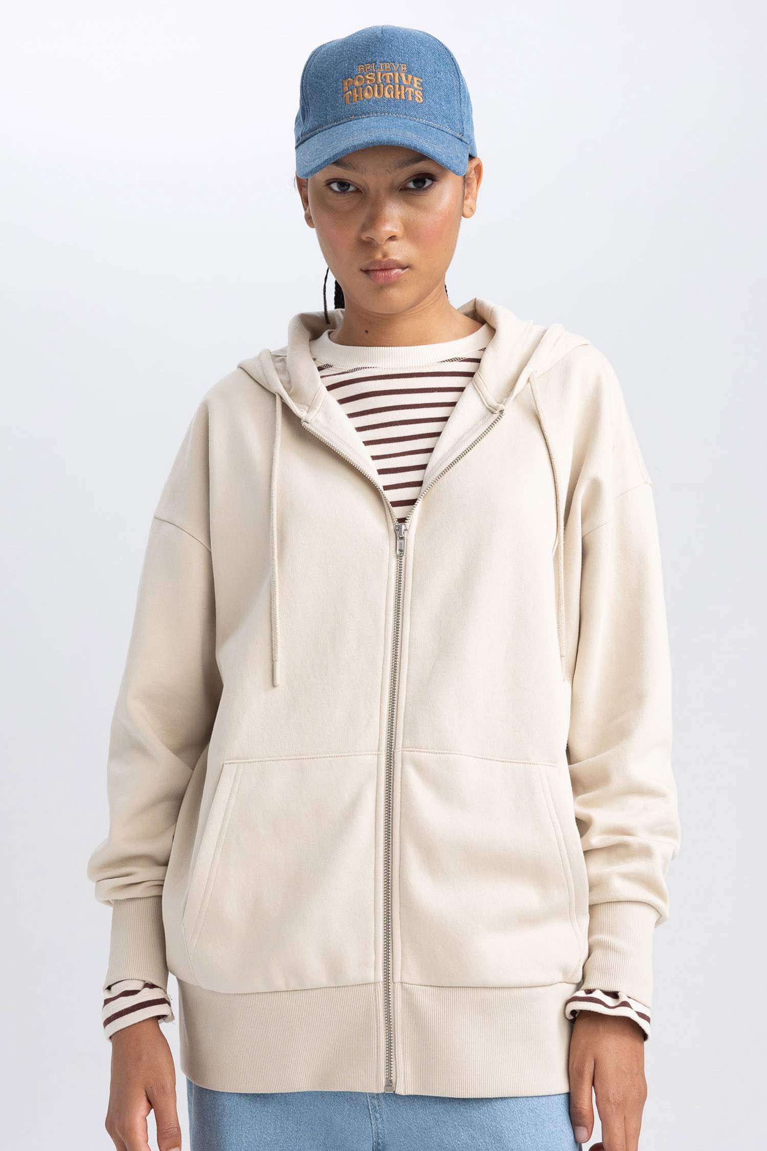 Oversize Fit Hooded Pocket Basic Zippered Sweatshirt