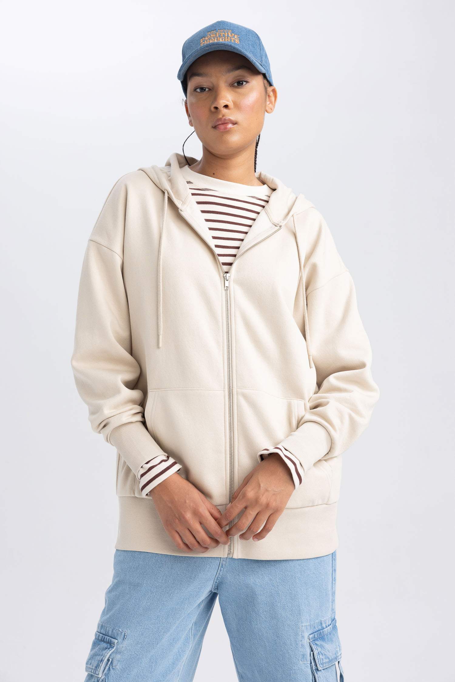 Oversize Fit Hooded Pocket Basic Zippered Sweatshirt