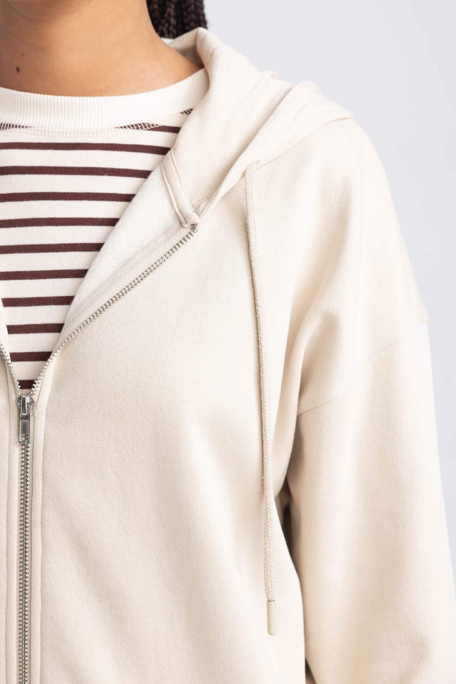Oversize Fit Hooded Pocket Basic Zippered Sweatshirt