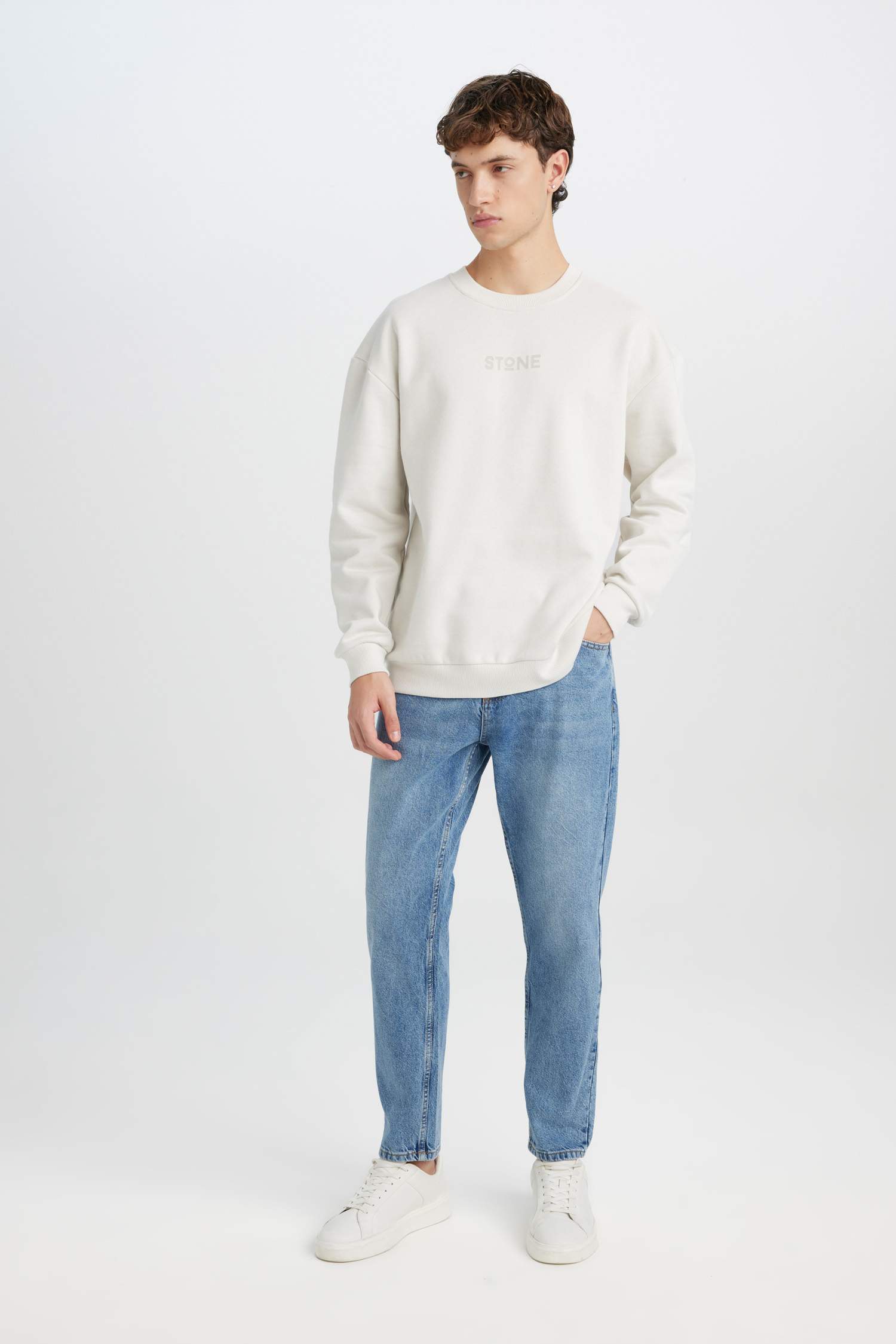 Boxy Fit Bisiklet Yaka Baskılı Sweatshirt