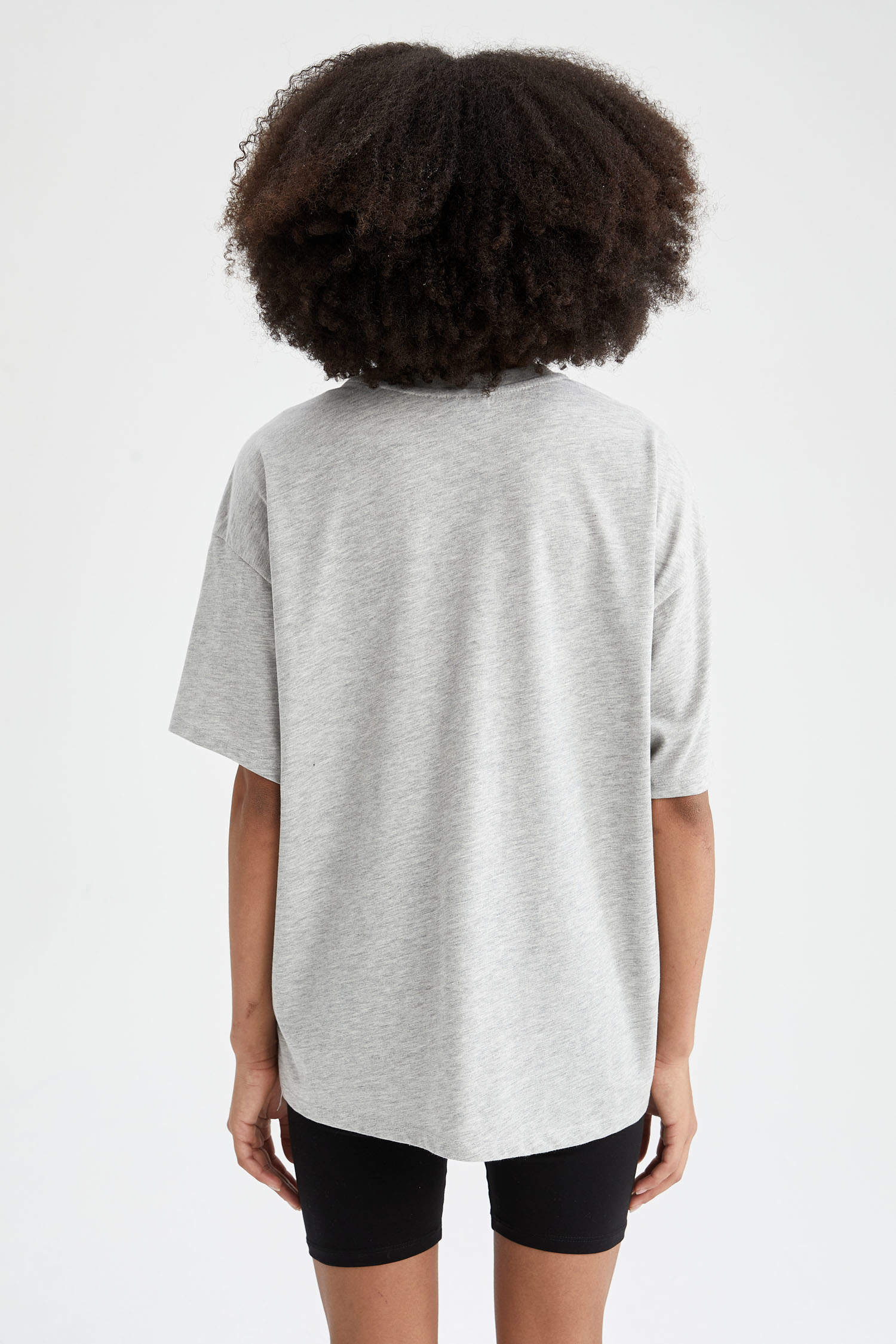 Grey WOMAN NBA Oversize Fit Short Sleeve T-Shirt 2068889 | DeFacto