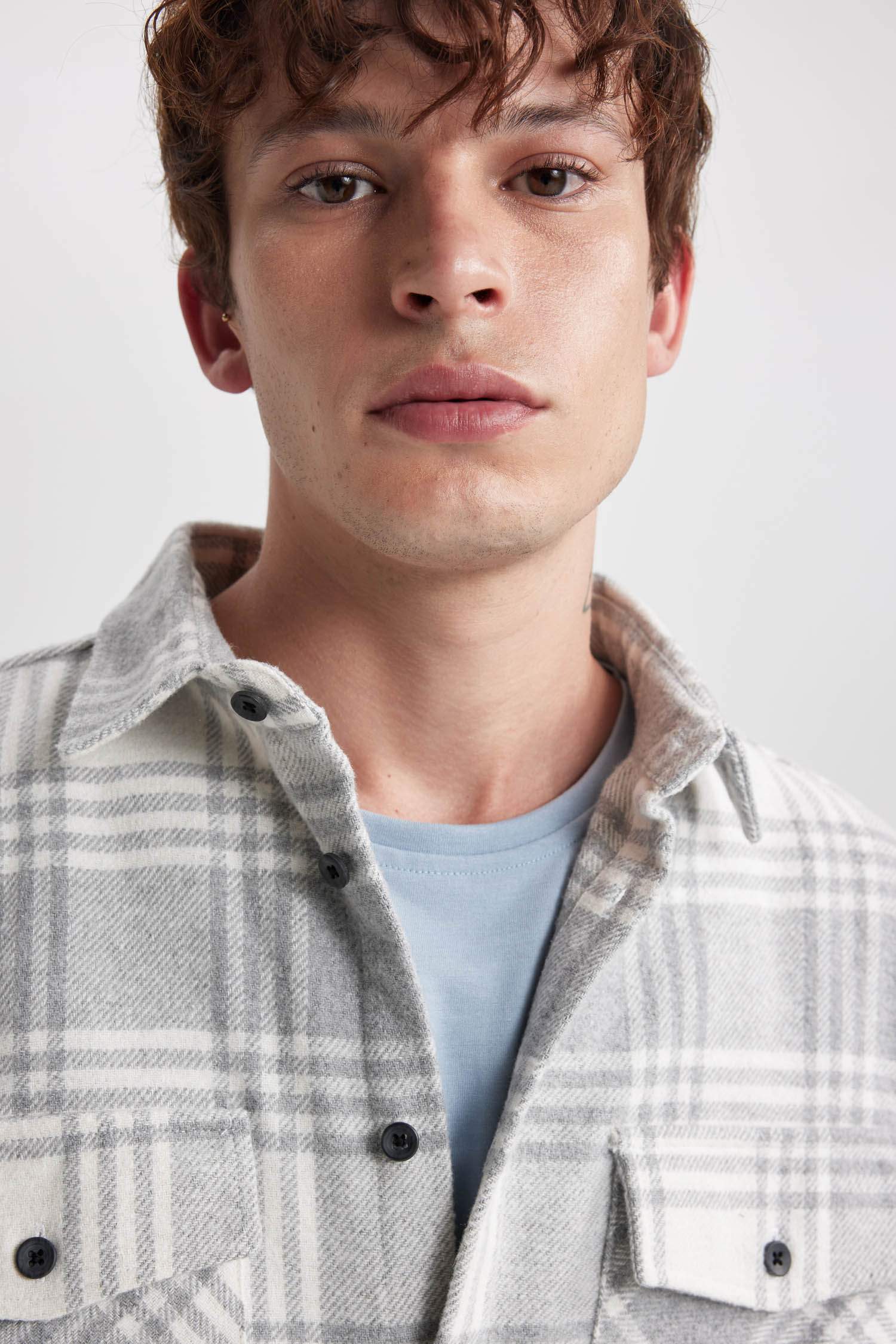 قميص كاروهات كم طويل قصة مريحة