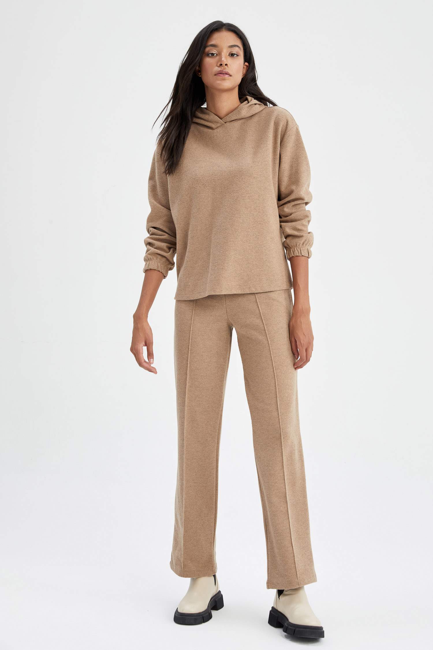 кең аяқ Шалбар