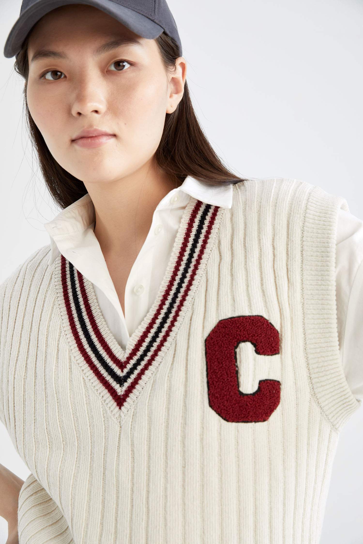 يلك اوفر سايز بياقة V