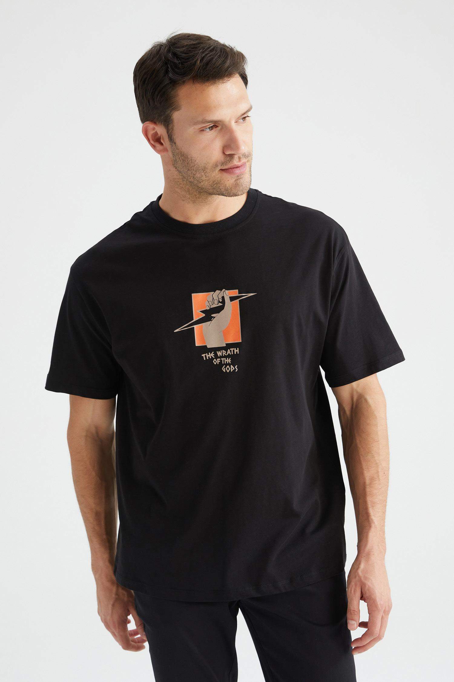Black MAN Oversize Fit Crew Neck T-Shirt 2787659 | DeFacto