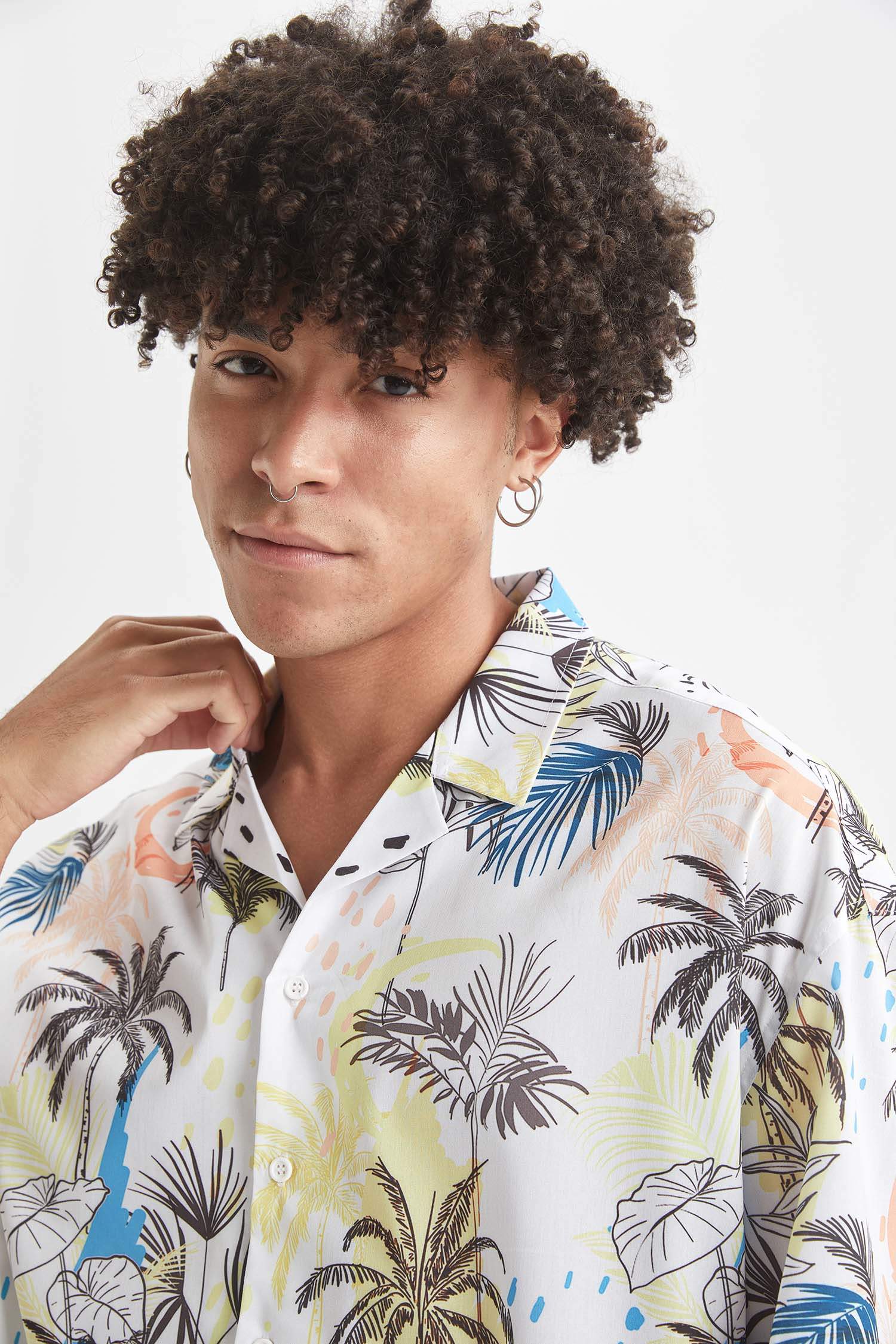 Ecru Man Oversized Fit Tropical Printed Short Sleeve Shirt 2080809 ...