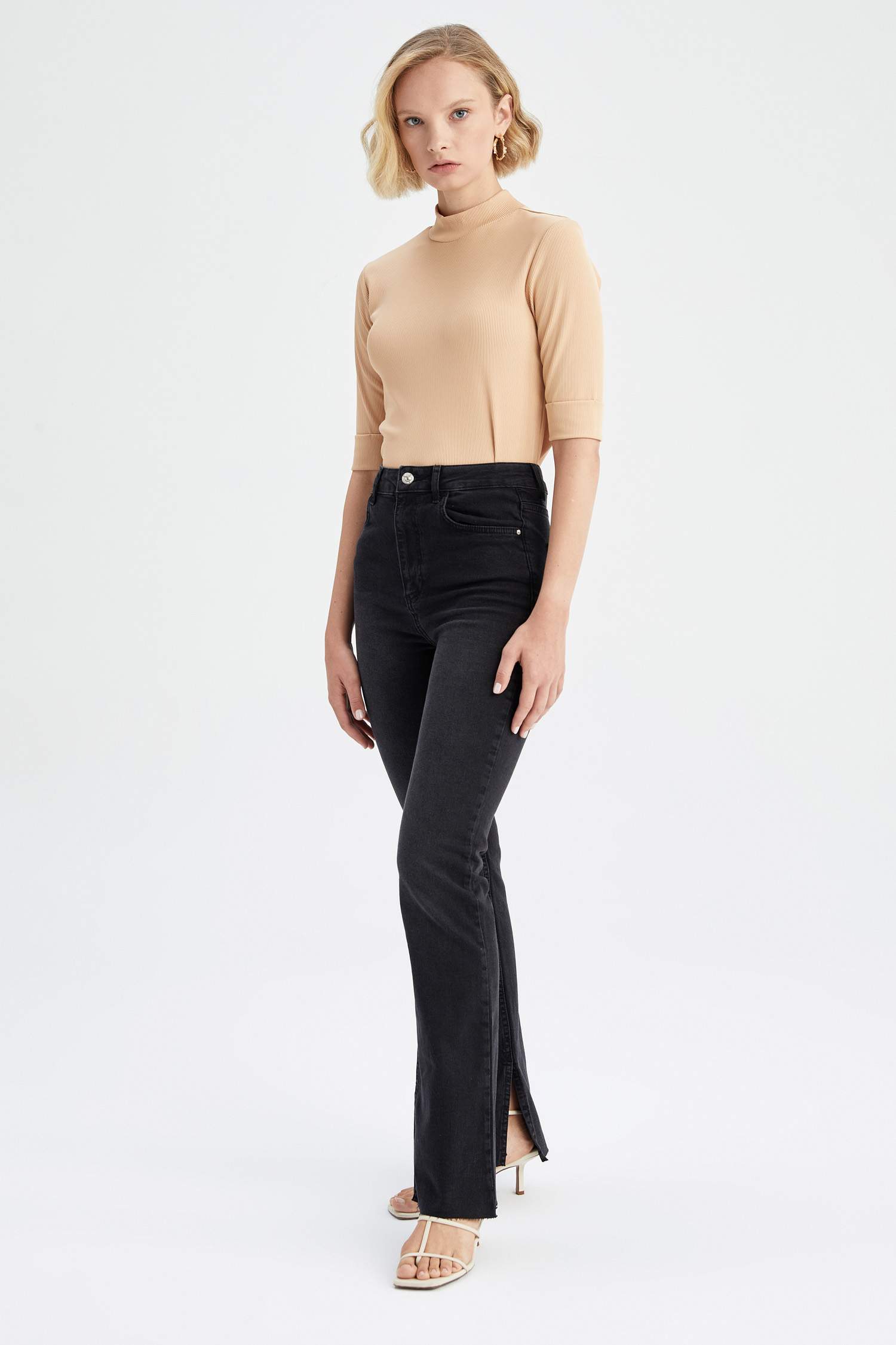 Slim Fit Half Turtleneck Short Sleeve T-Shirt