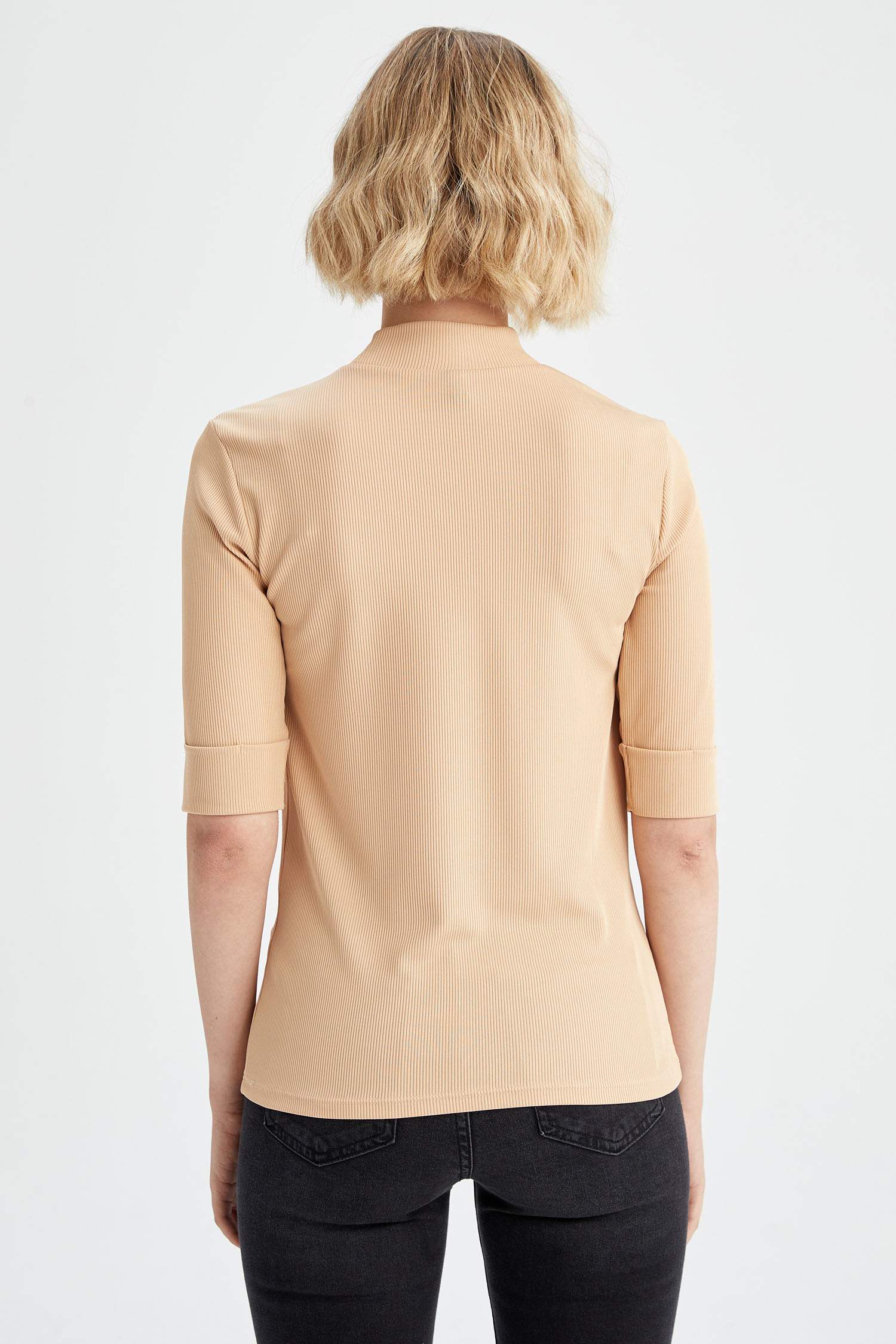 Slim Fit Half Turtleneck Short Sleeve T-Shirt