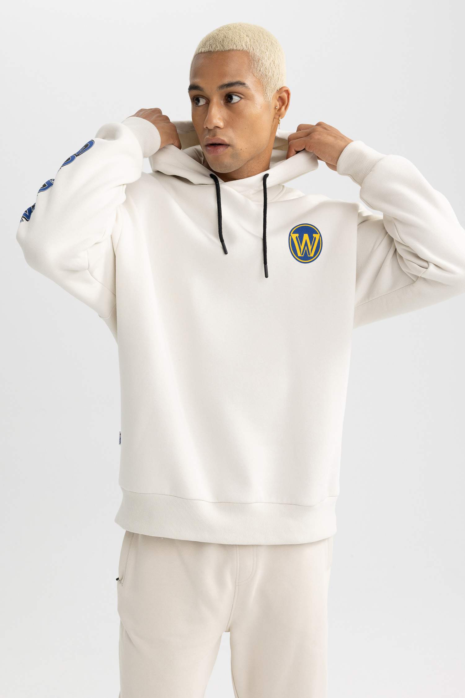 Sweat- Shirt Coupe Oversize Encapuchonné à Manches Longues De DefactoFit NBA